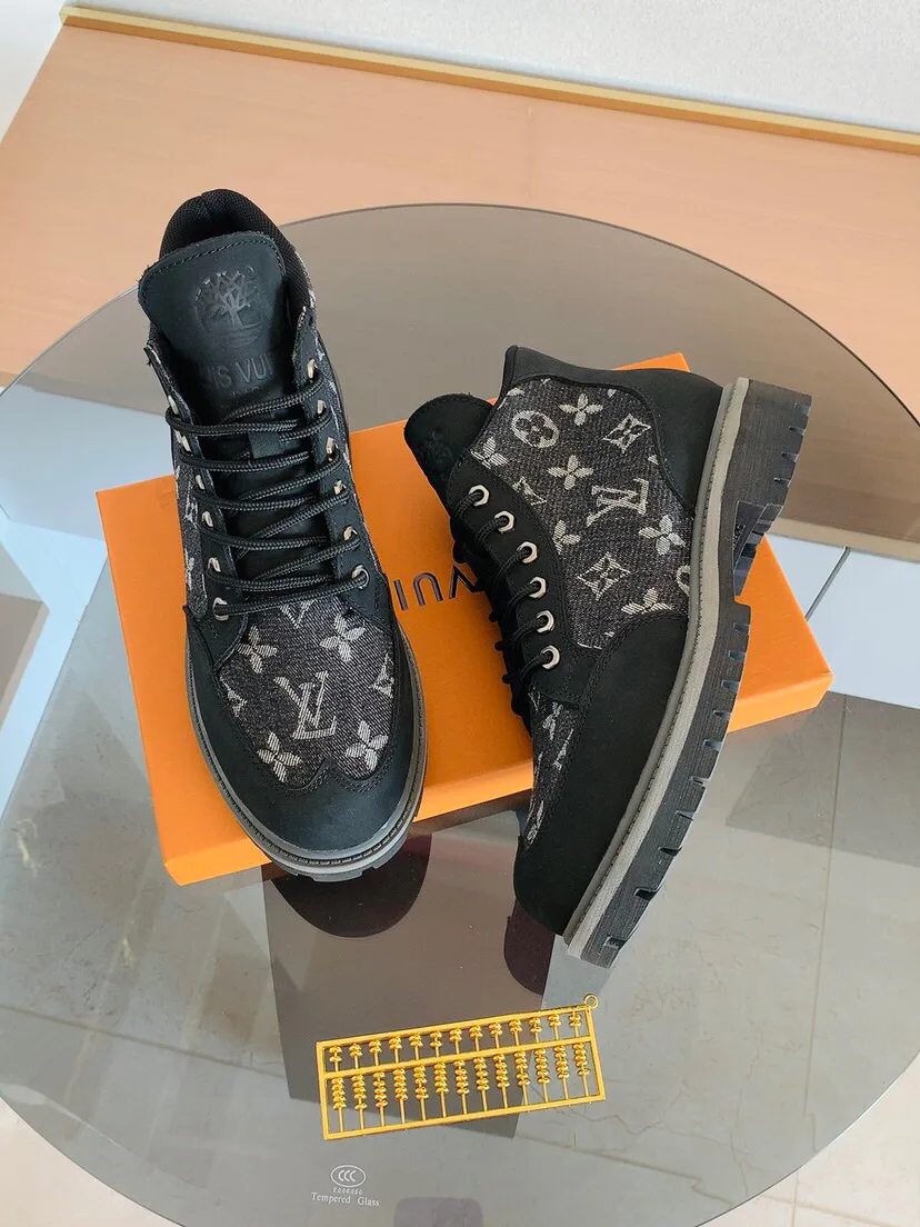 Men's Ankle Boots LOUIS VUITTON 18263711