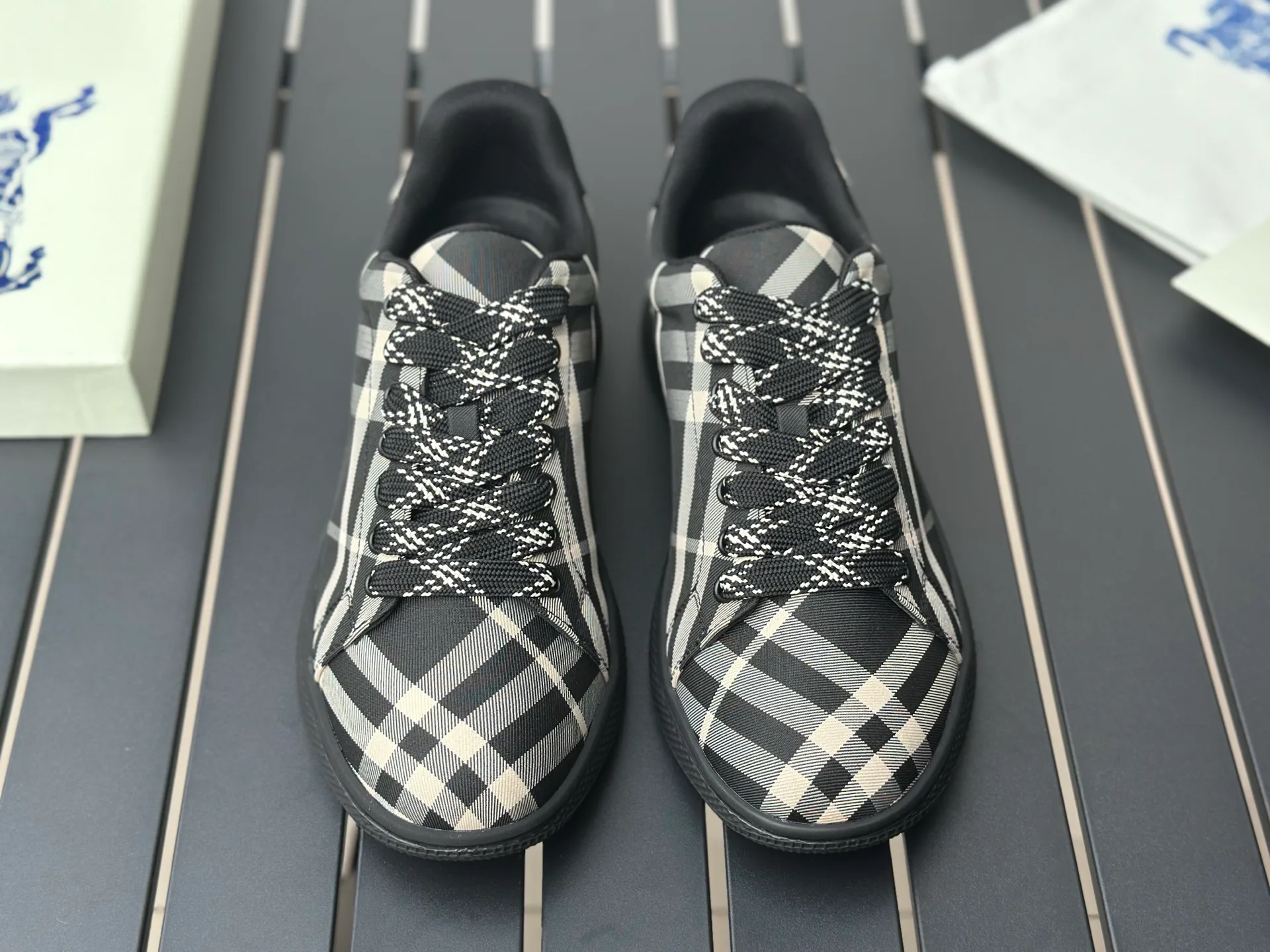 Men's Sneakers BURBERRY 17420357