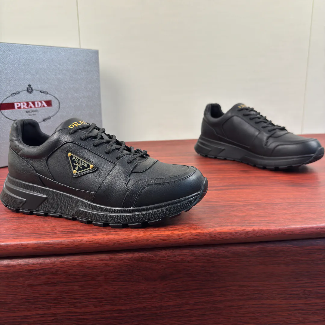 Men's Sneakers PRADA 18230791