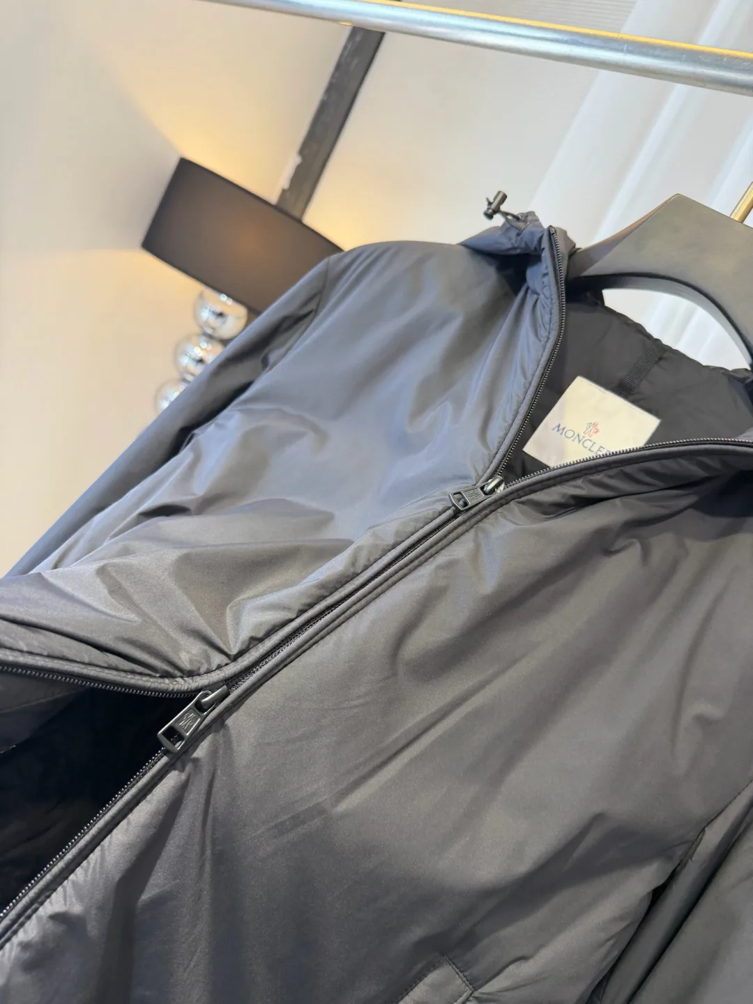 Women's Jackets And Down Jackets MONCLER 18316575