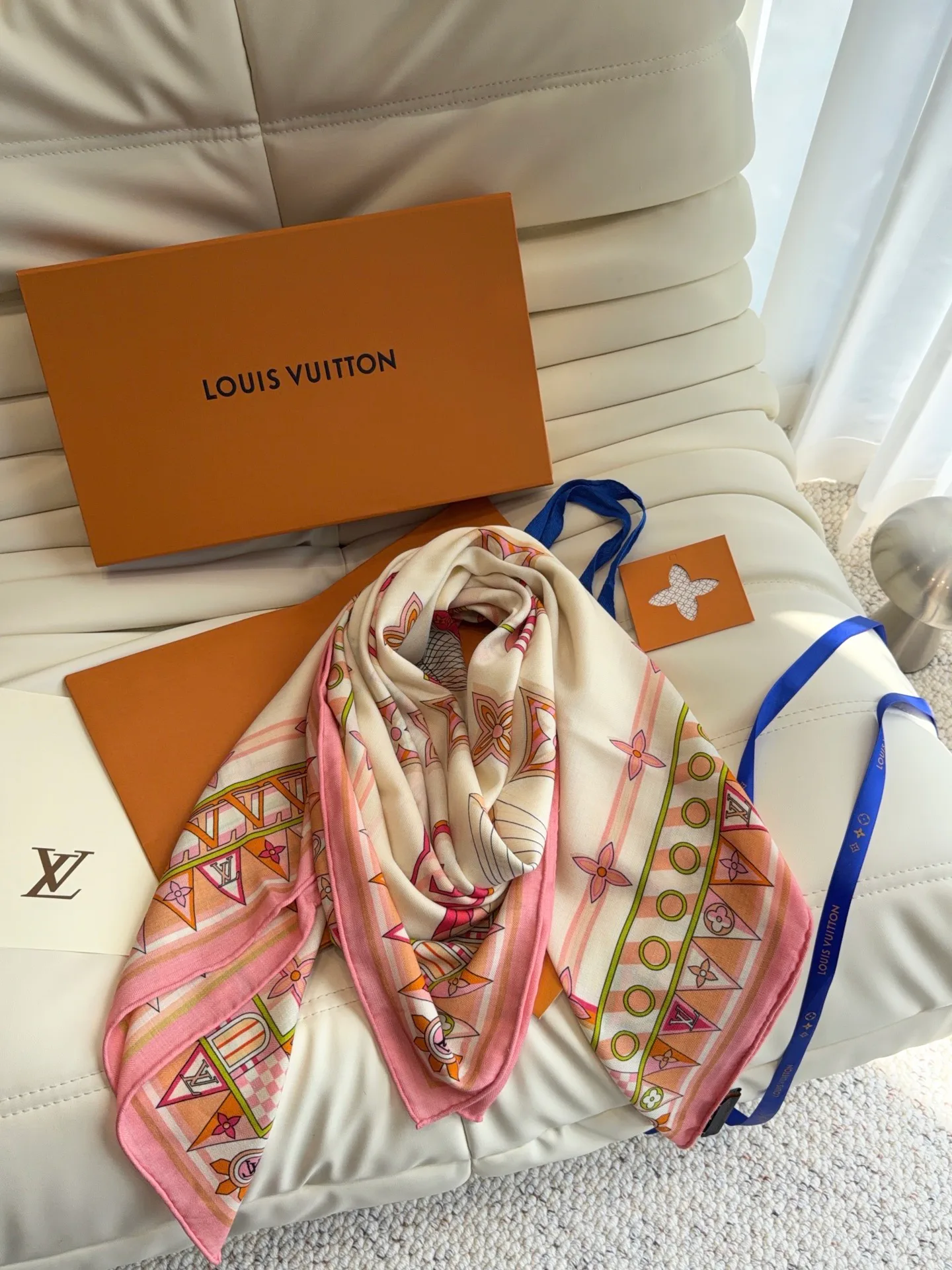 Silk Scarves LOUIS VUITTON 18322288