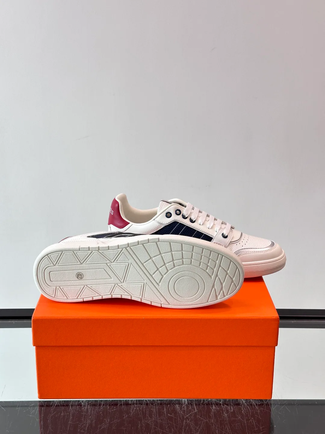 Men's Sneakers HERMES 18500627