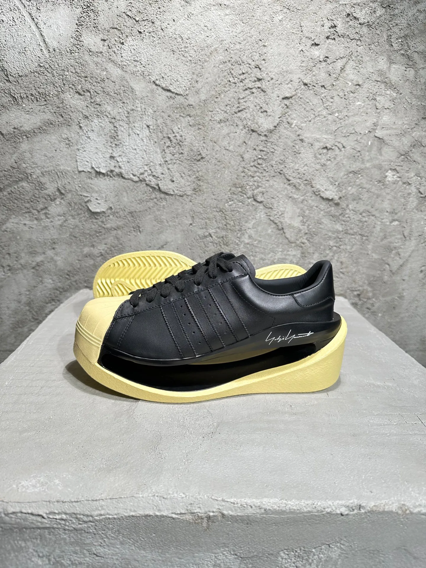 Women's Sneakers Y-3 18011940