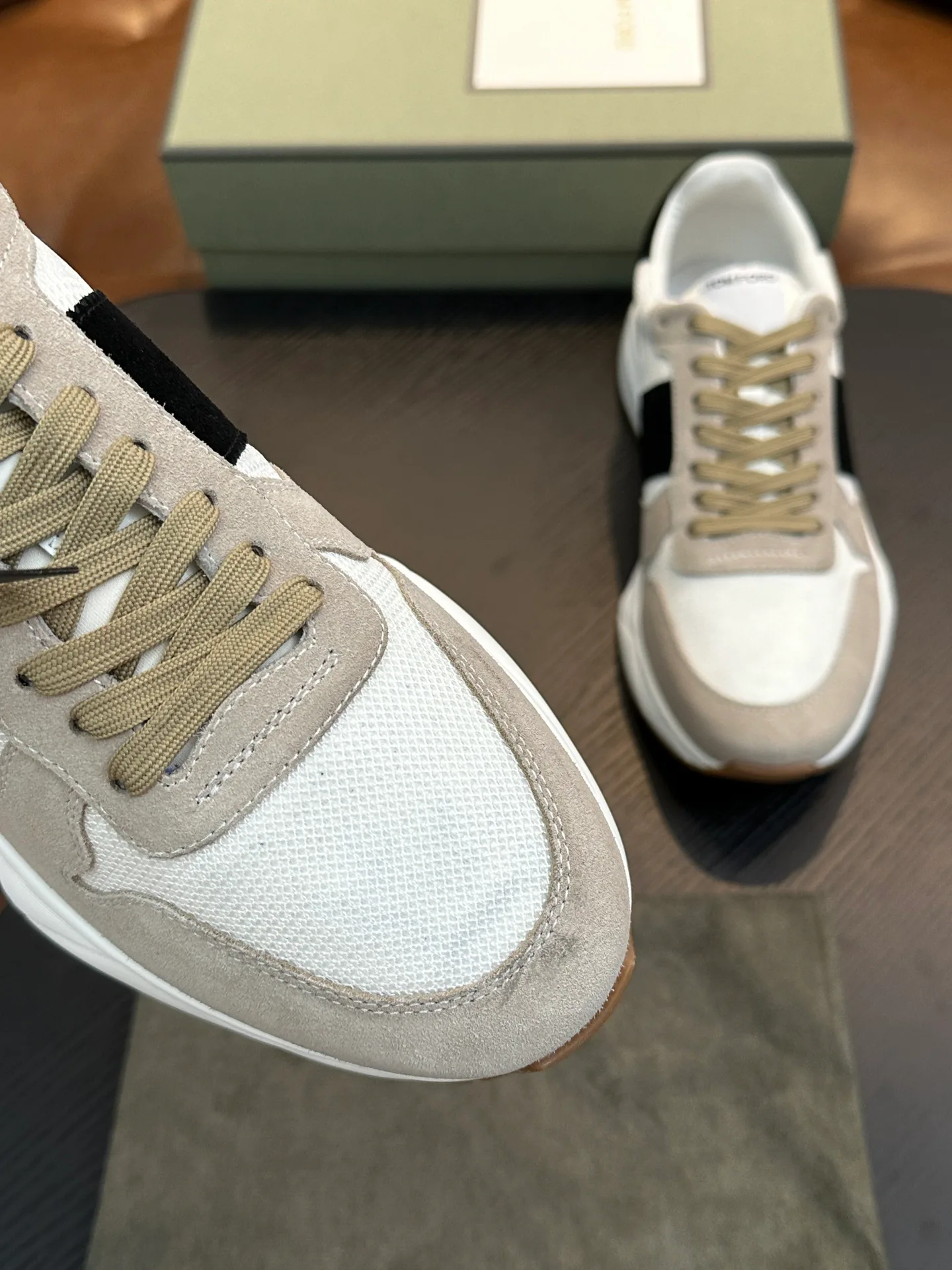 Men's Sneakers TOM FORD 18118684