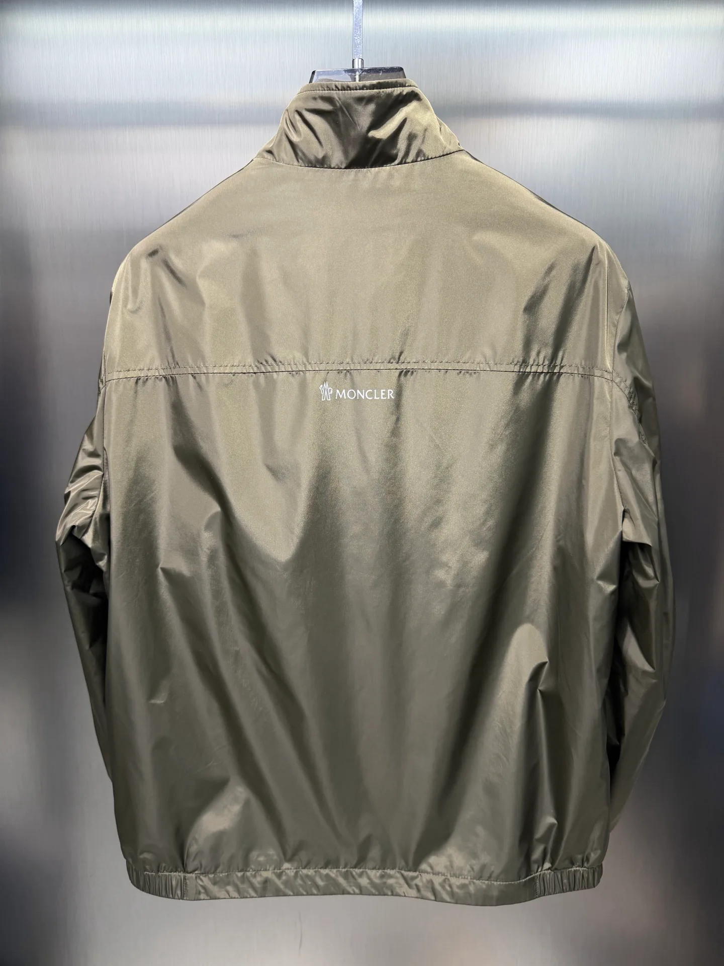 Women's Jackets And Down Jackets MONCLER 18177865