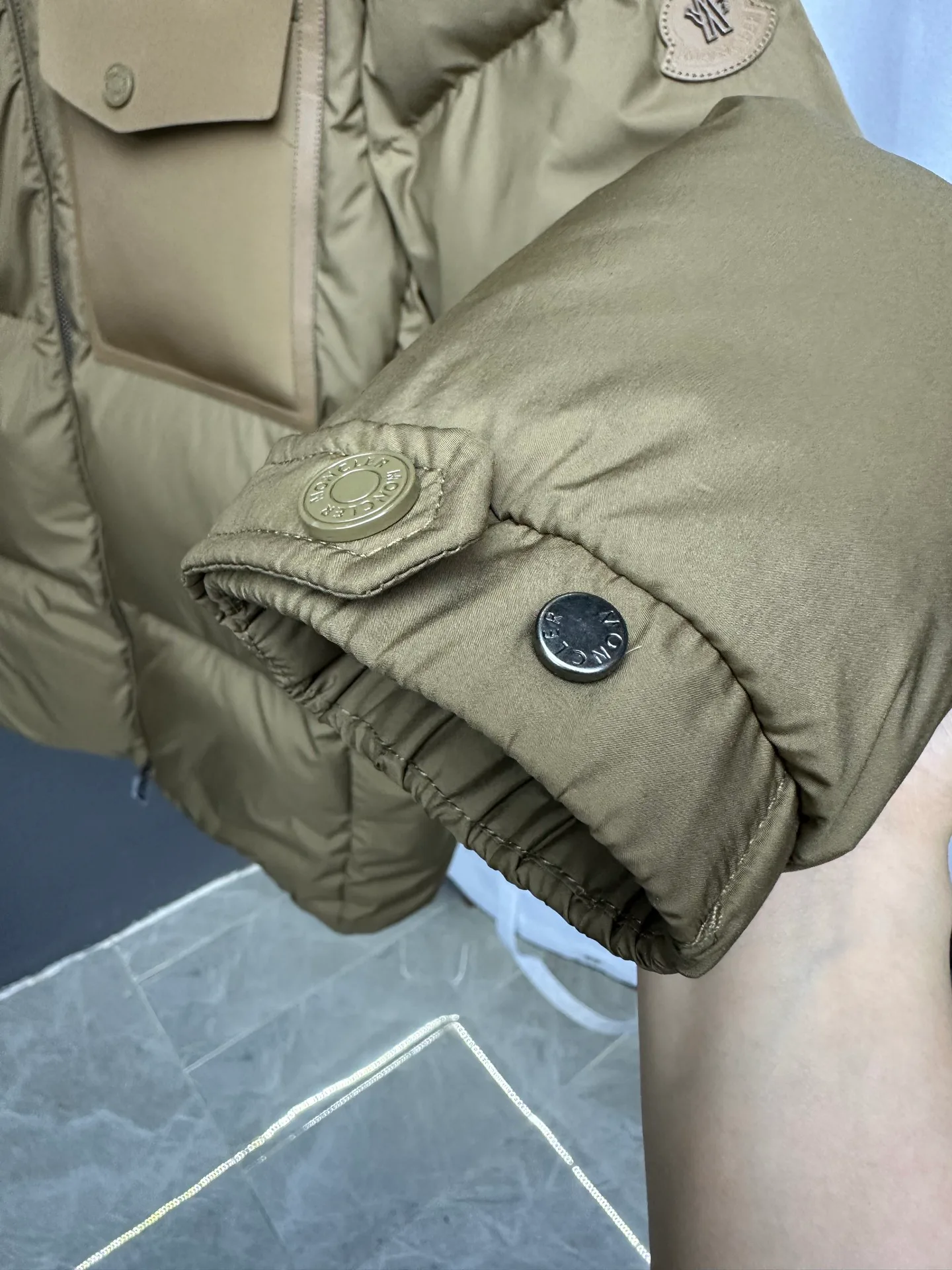 Куртки И Пуховики Мужские Moncler 18600126