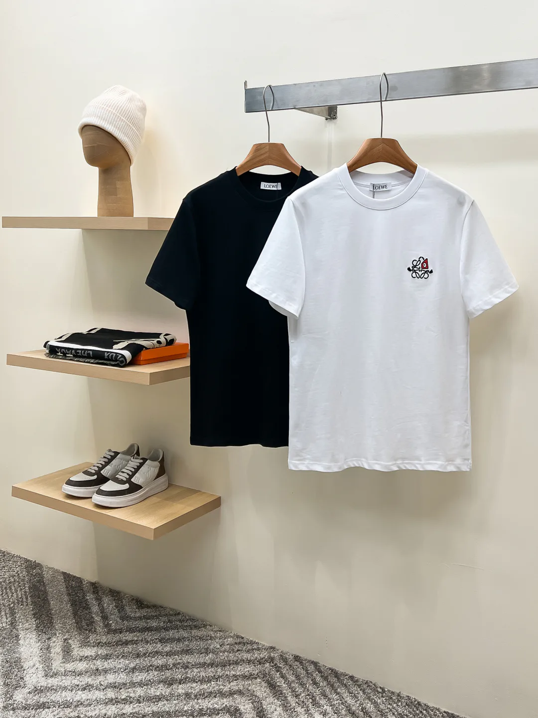 Men's T-Shirts LOEWE 18499456