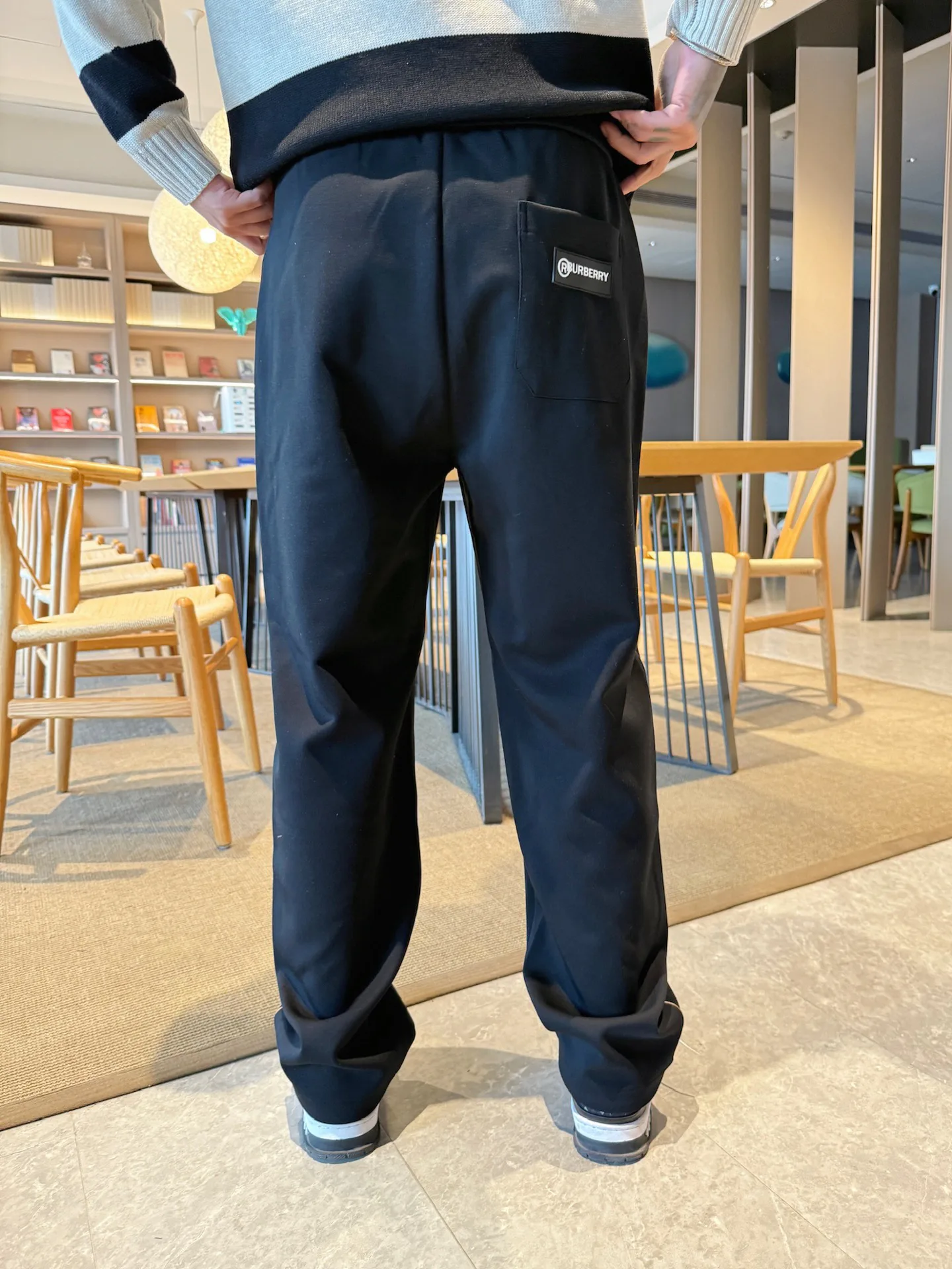 Men's Trousers BURBERRY 18345778