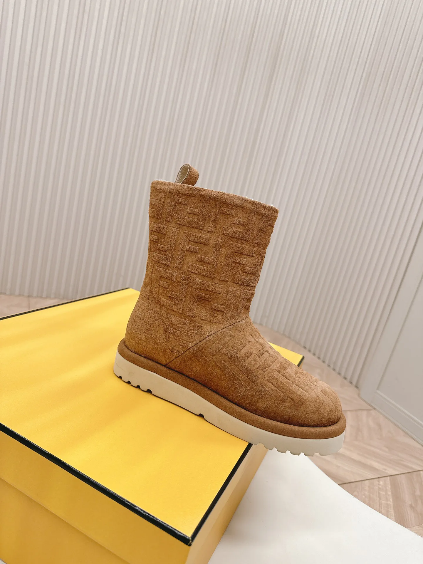 Women's Ugg Boots FENDI 18264063