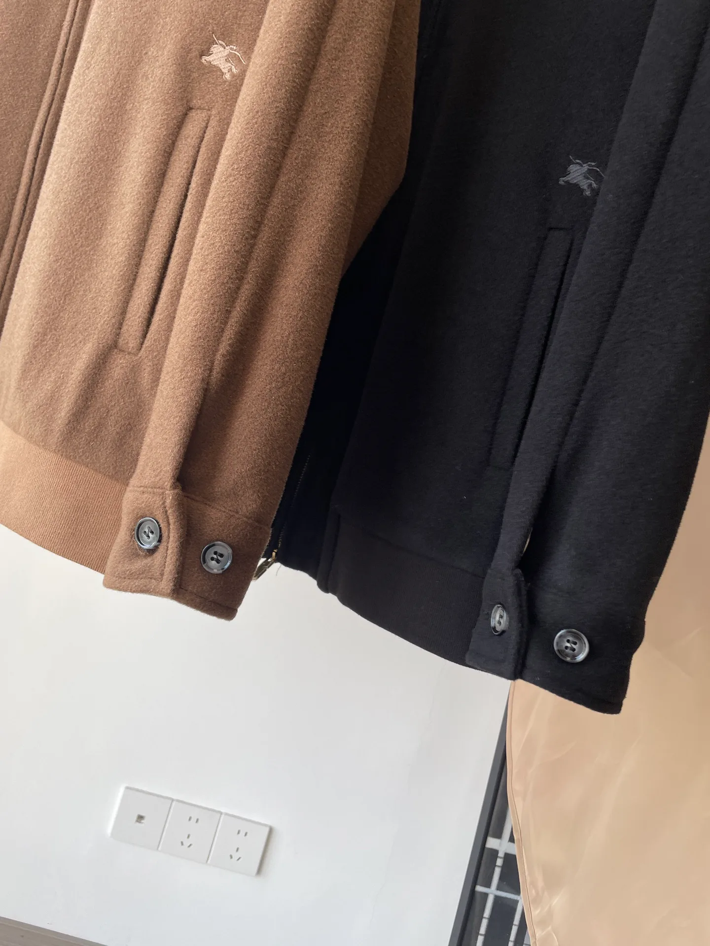 Men's Jackets And Down Jackets BURBERRY 18499539