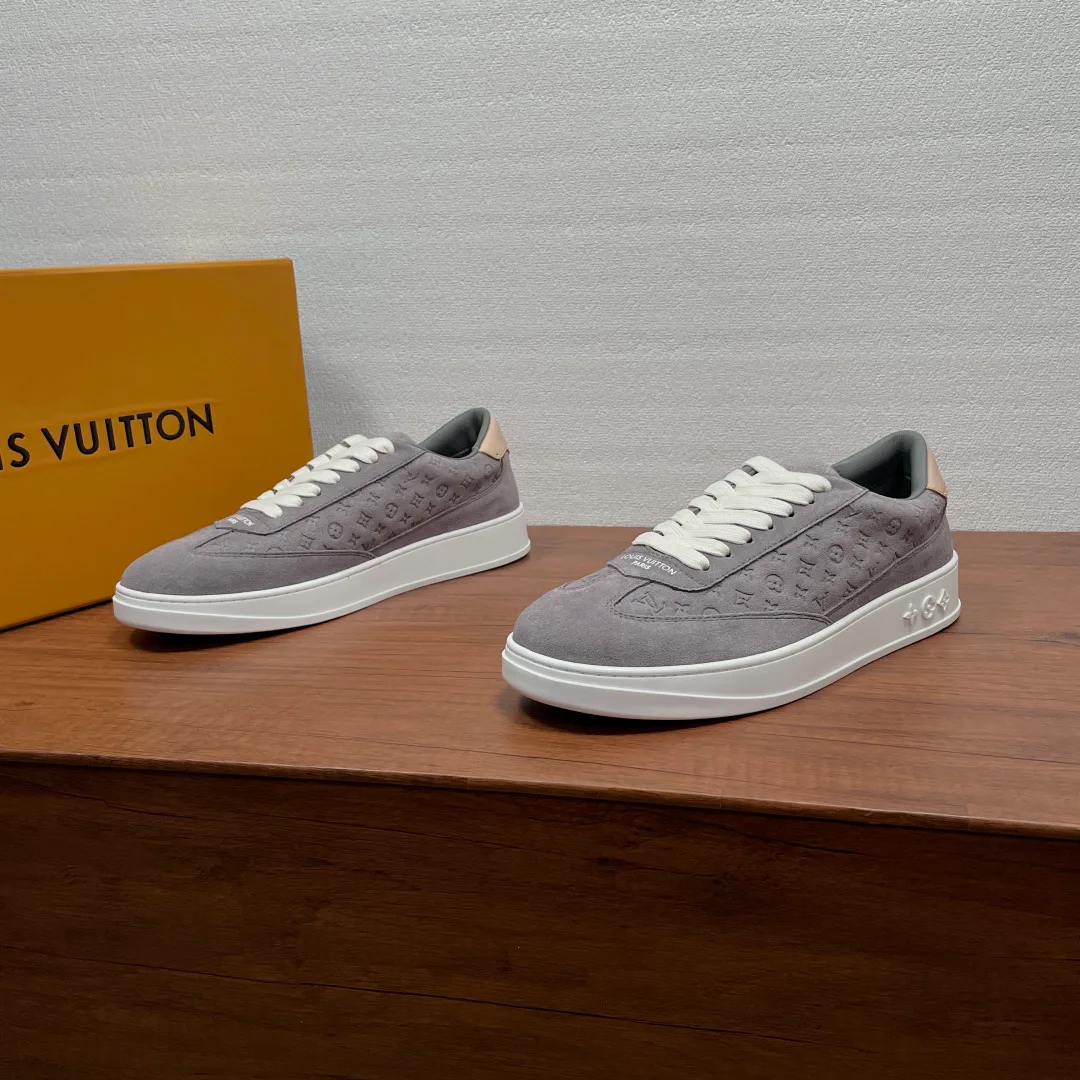 Men's Sneakers LOUIS VUITTON 17542454