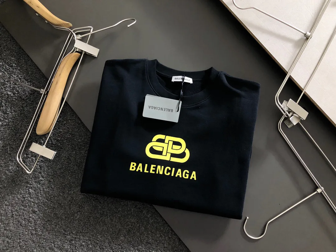 Men's Sweatshirts And Hoodies BALENCIAGA 18543110