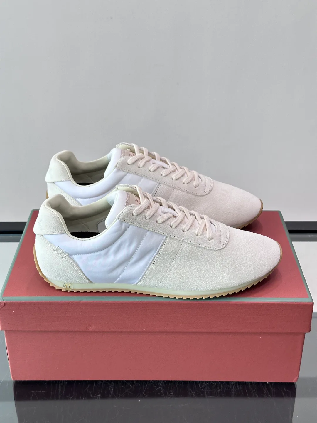 Women's Sneakers LORO PIANA 17447596