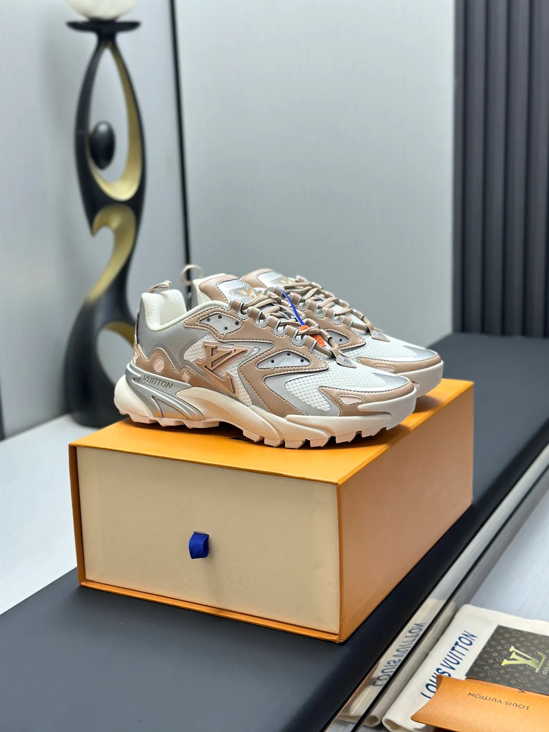 Men's Sneakers LOUIS VUITTON 18211993