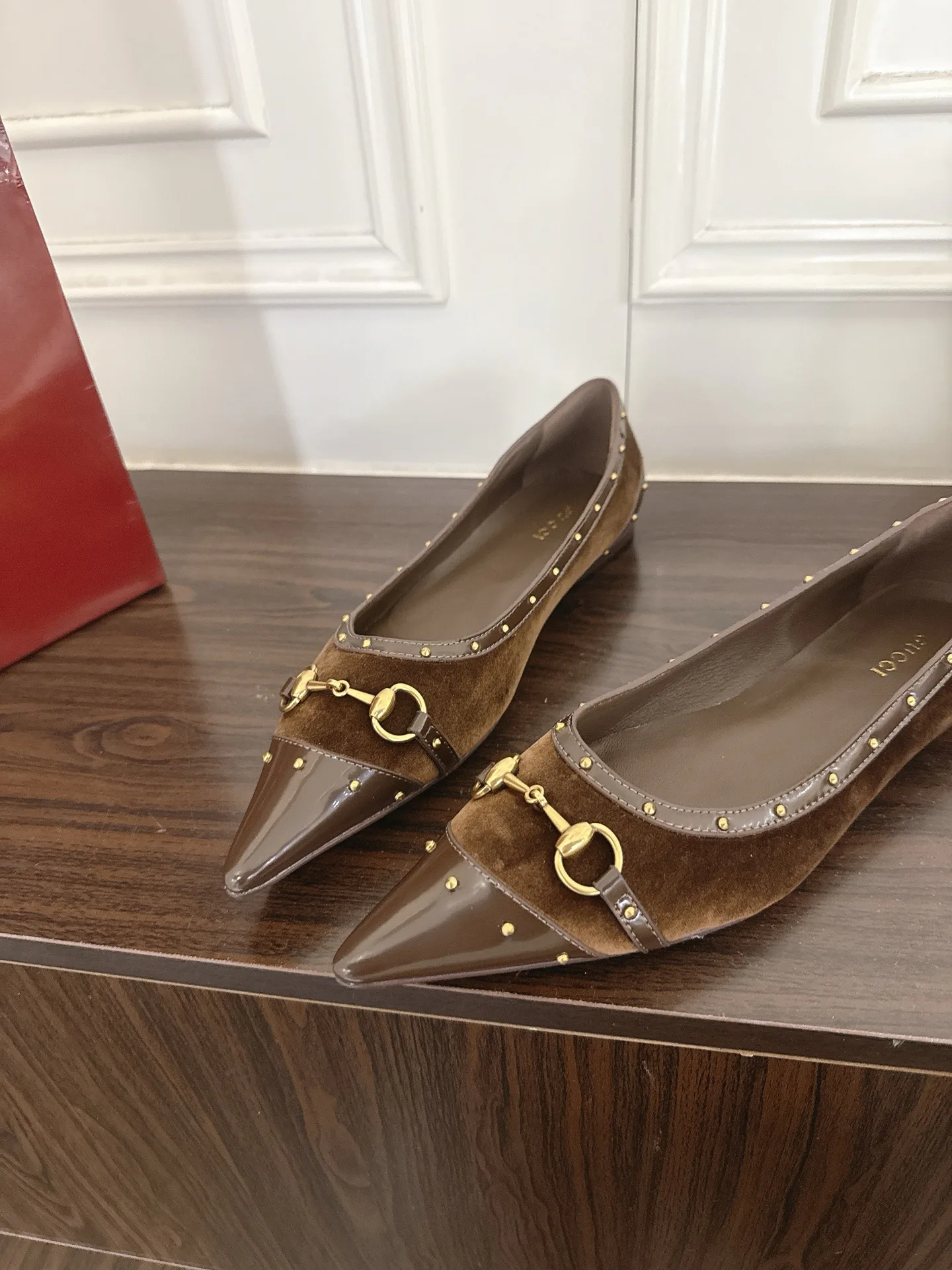 Women's Ballet Flats GUCCI 18135567