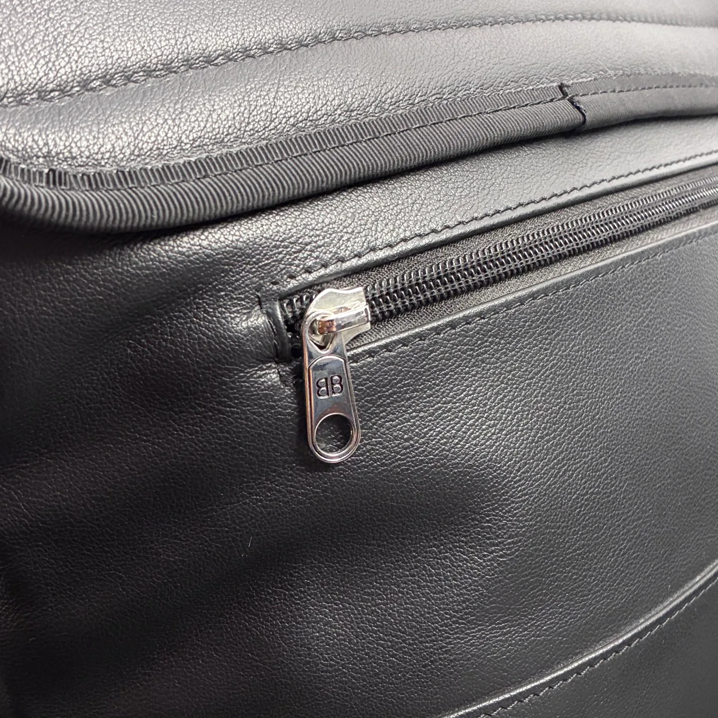 Women's Shoulder Bags BALENCIAGA 18136515