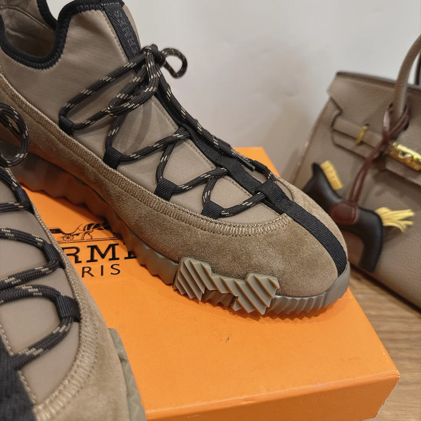 Women's Sneakers HERMES 17946706