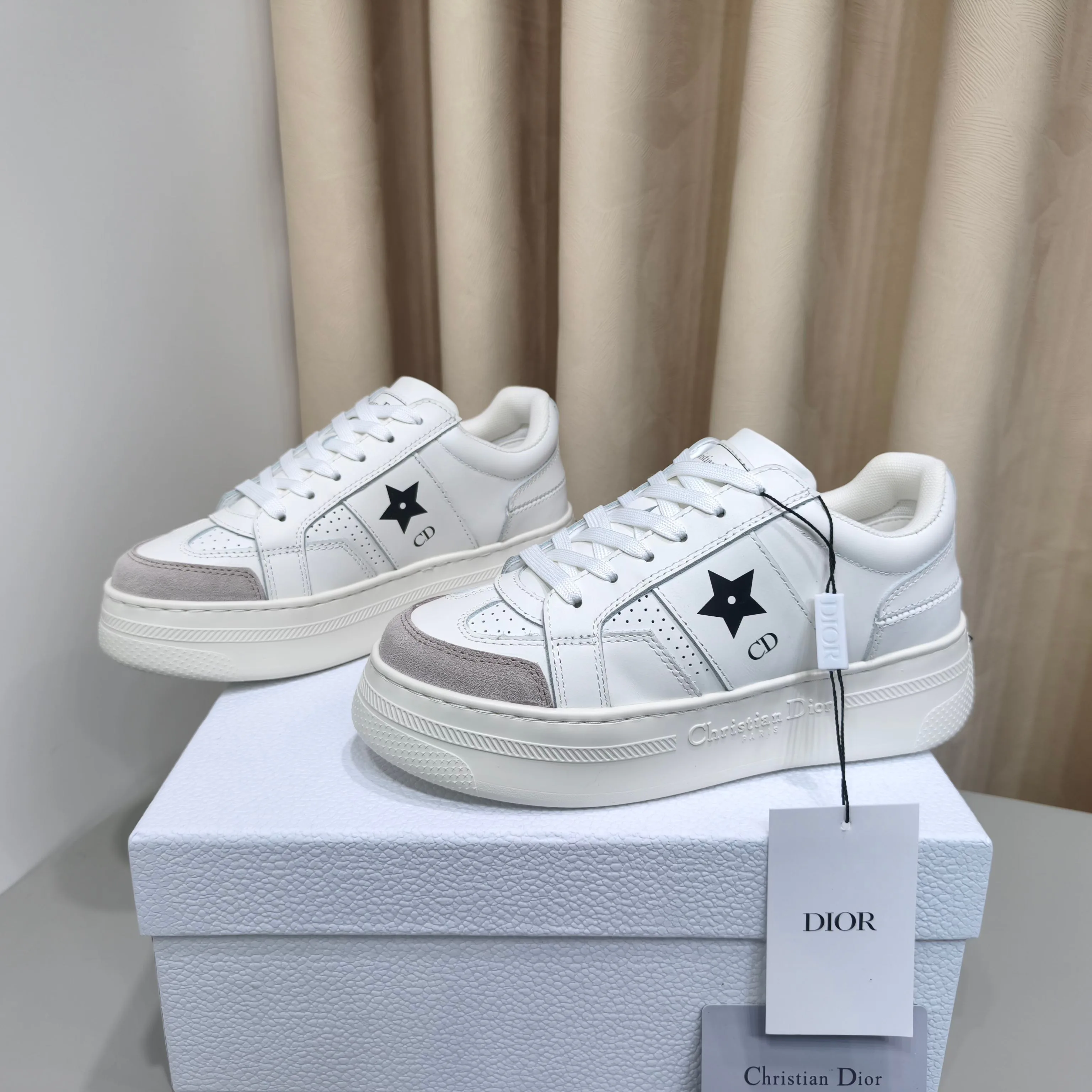 Women's Sneakers CHRISTIAN DIOR 17988725
