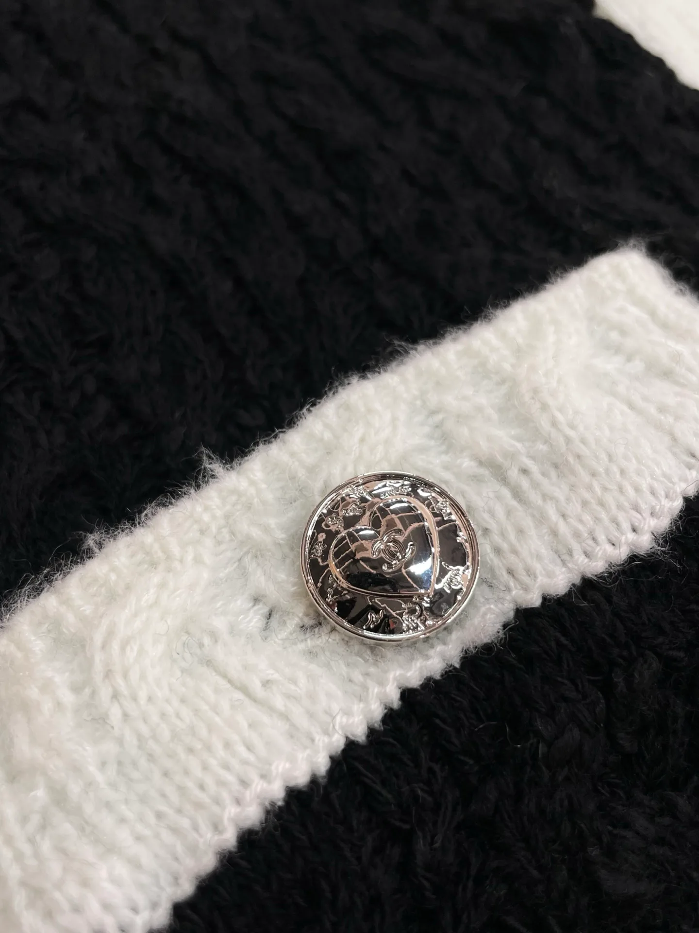 Women's Jumpers And Sweaters CHANEL 17856946