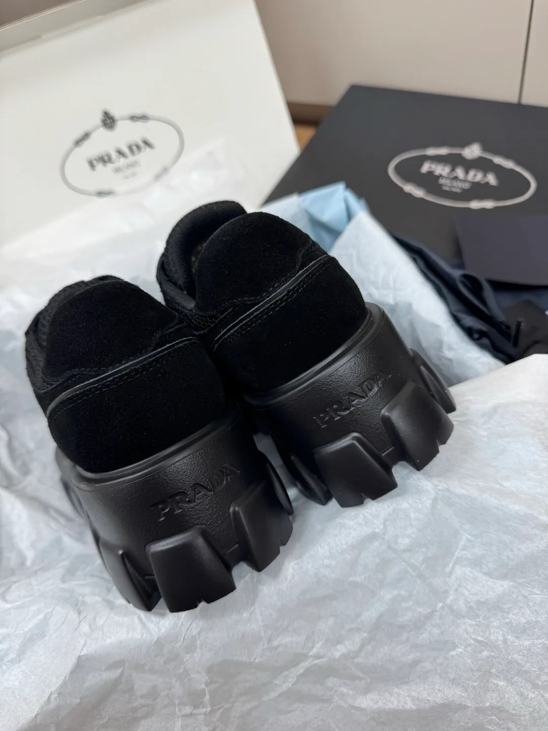 Women's Sneakers PRADA 18554590