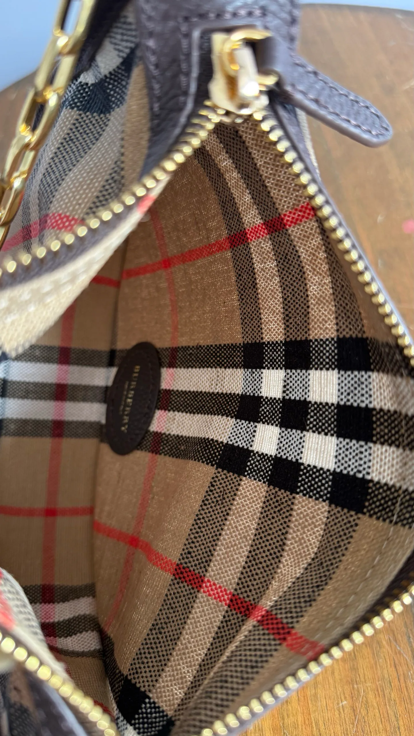 Women's Classic Handbags BURBERRY 17960855