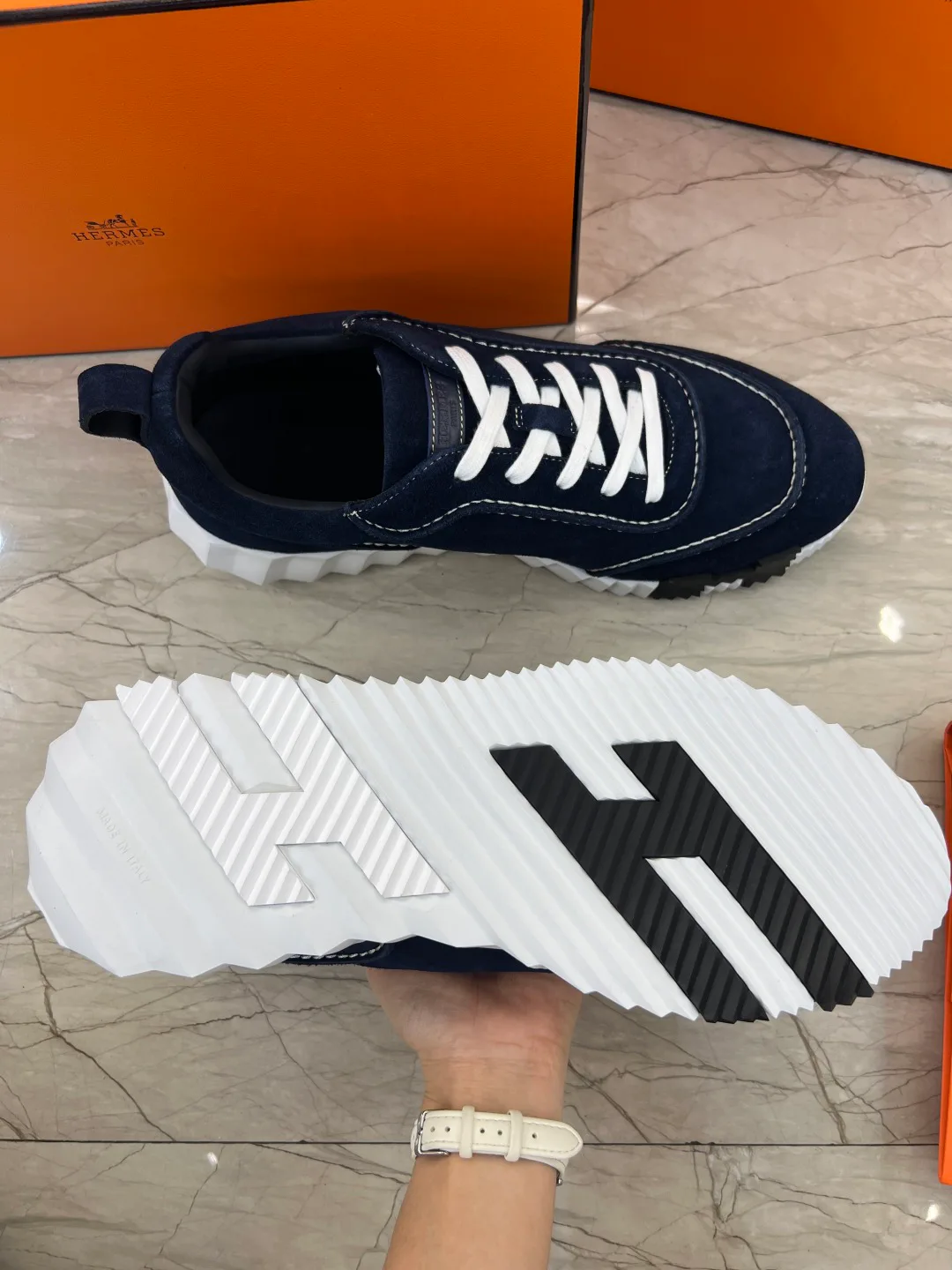 Кроссовки Мужские Hermes 18679654
