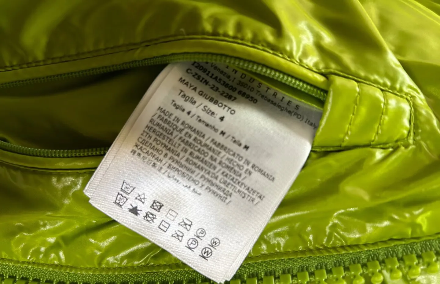 Men's Jackets And Down Jackets MONCLER 17964563