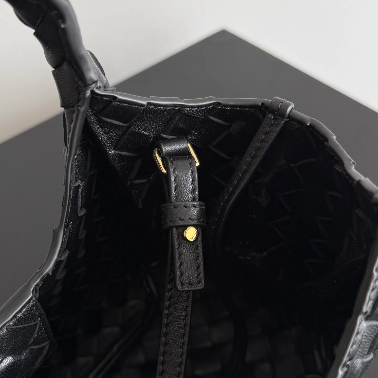 Women's Classic Handbags BOTTEGA VENETA 18467925