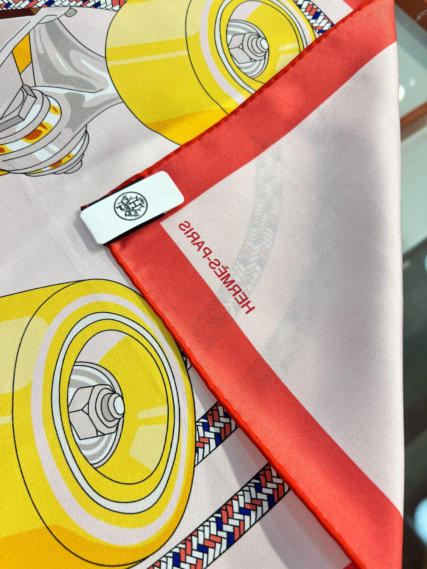 Silk Scarves HERMES 17991634