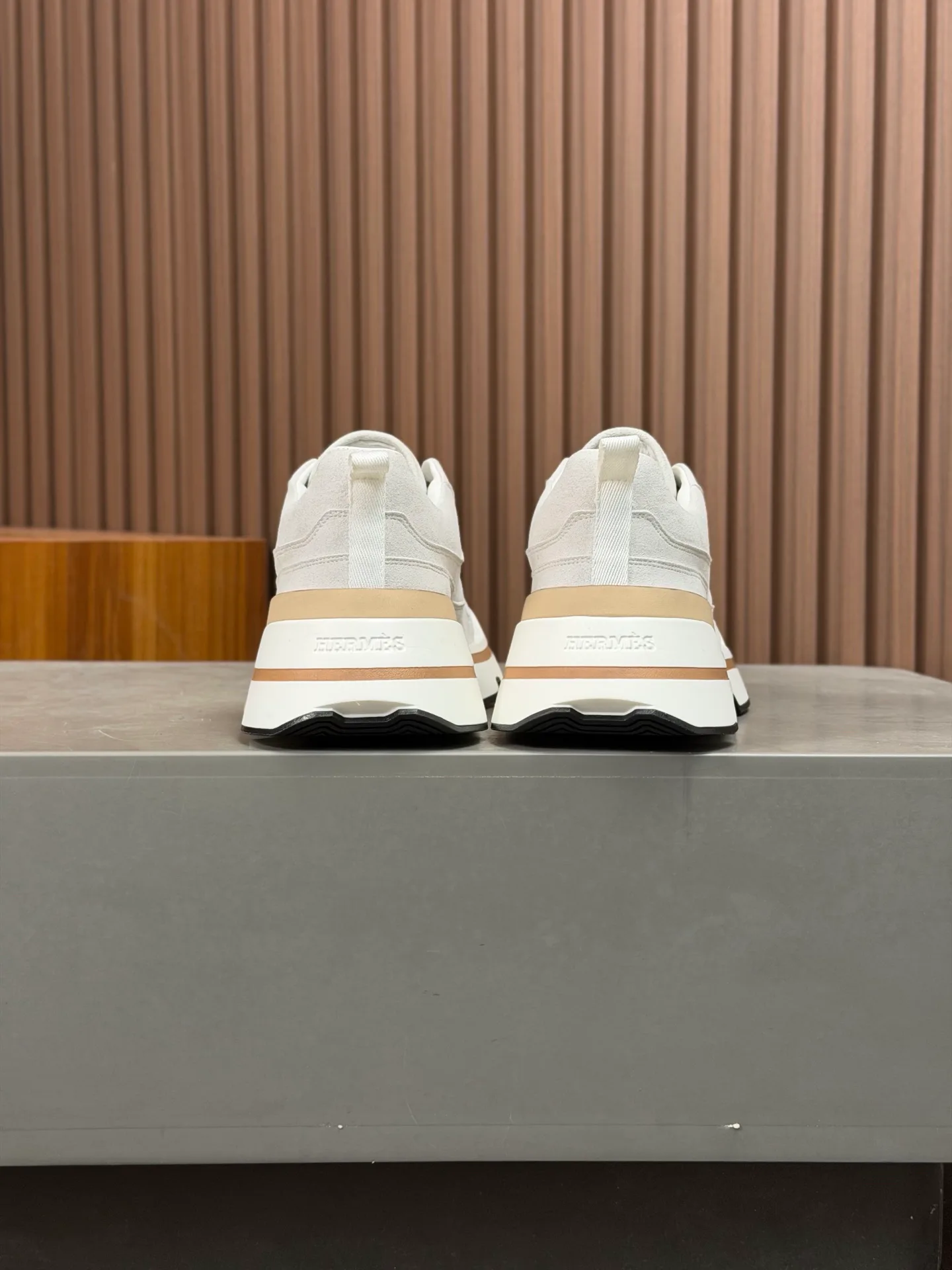 Men's Sneakers HERMES 18116575