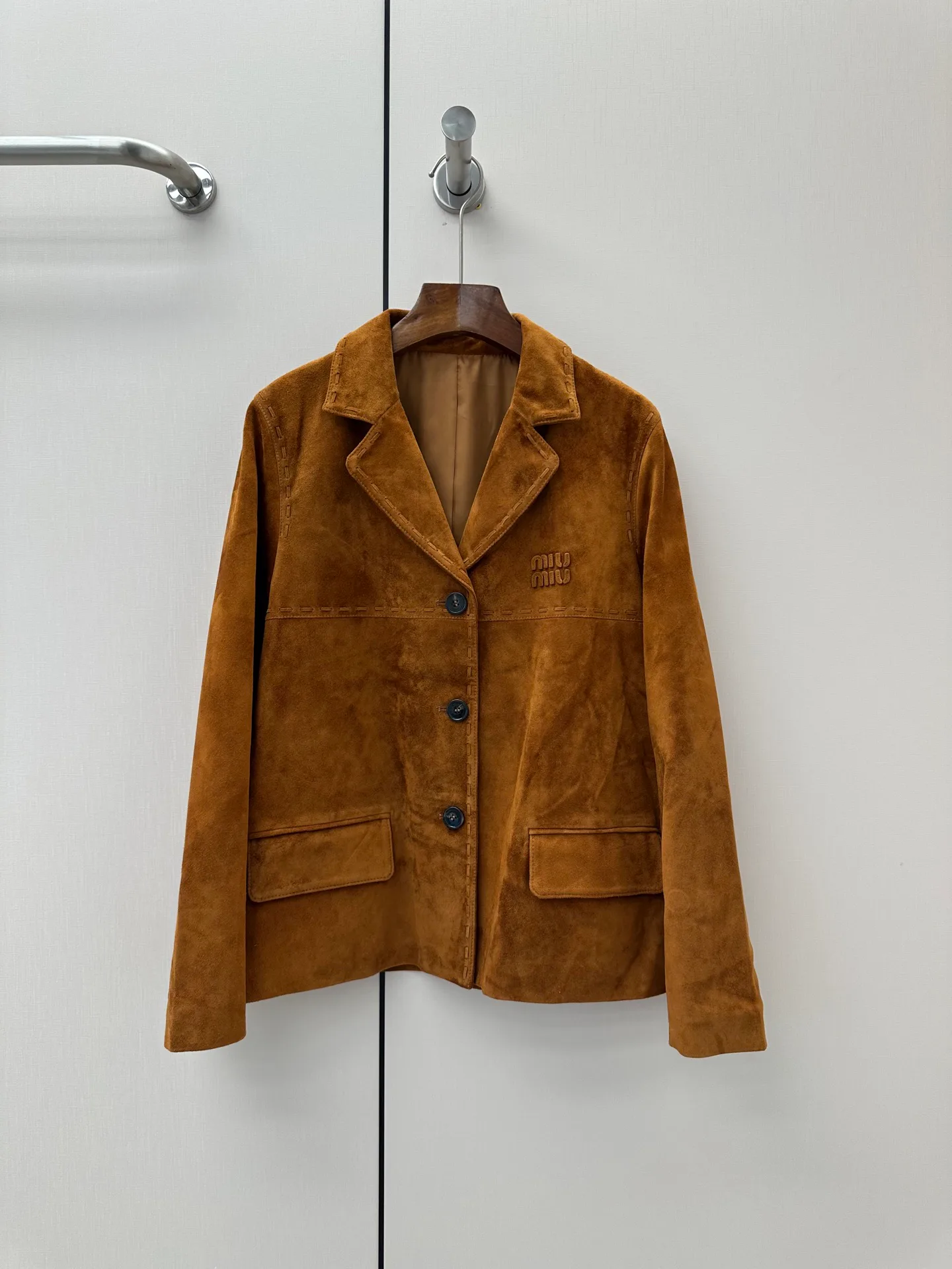 Women's Leather Jackets And Sheepskin Coats MIU MIU 18173084