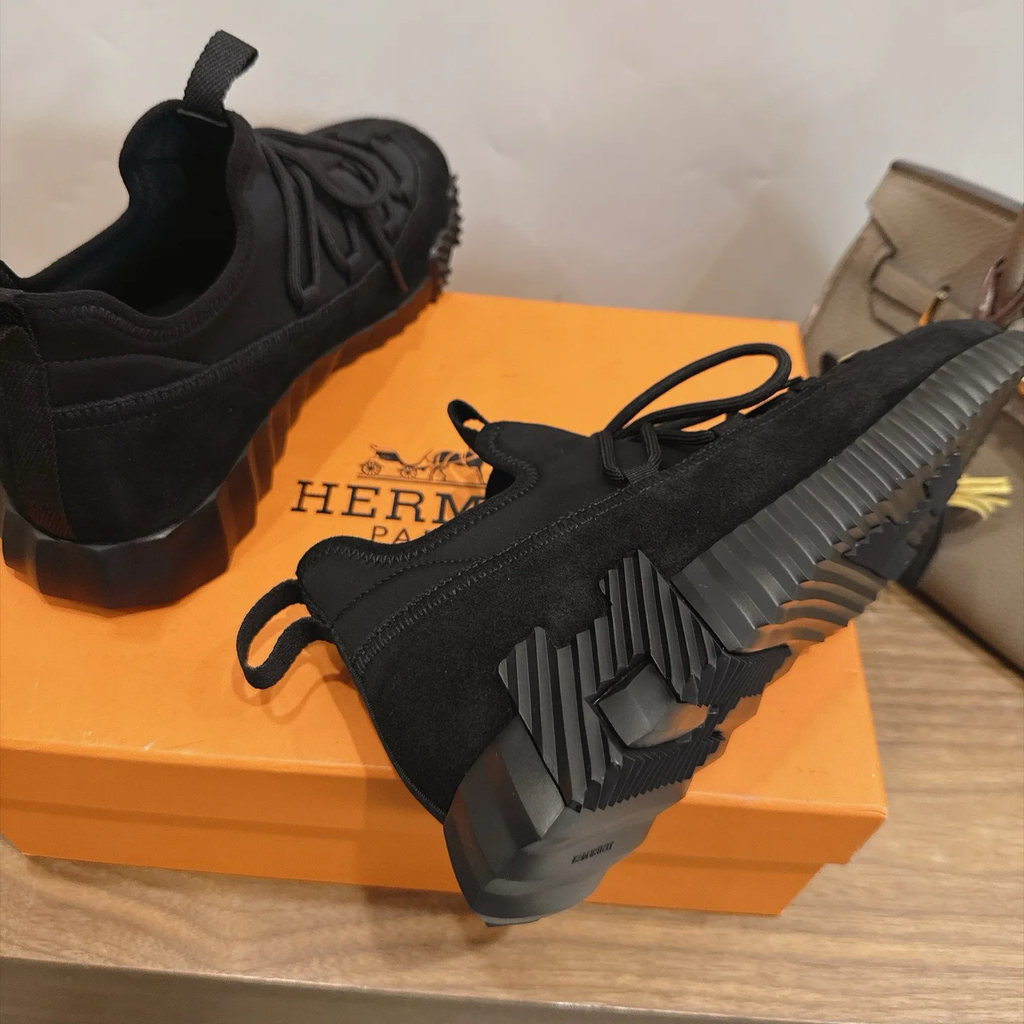 Men's Sneakers HERMES 17946705