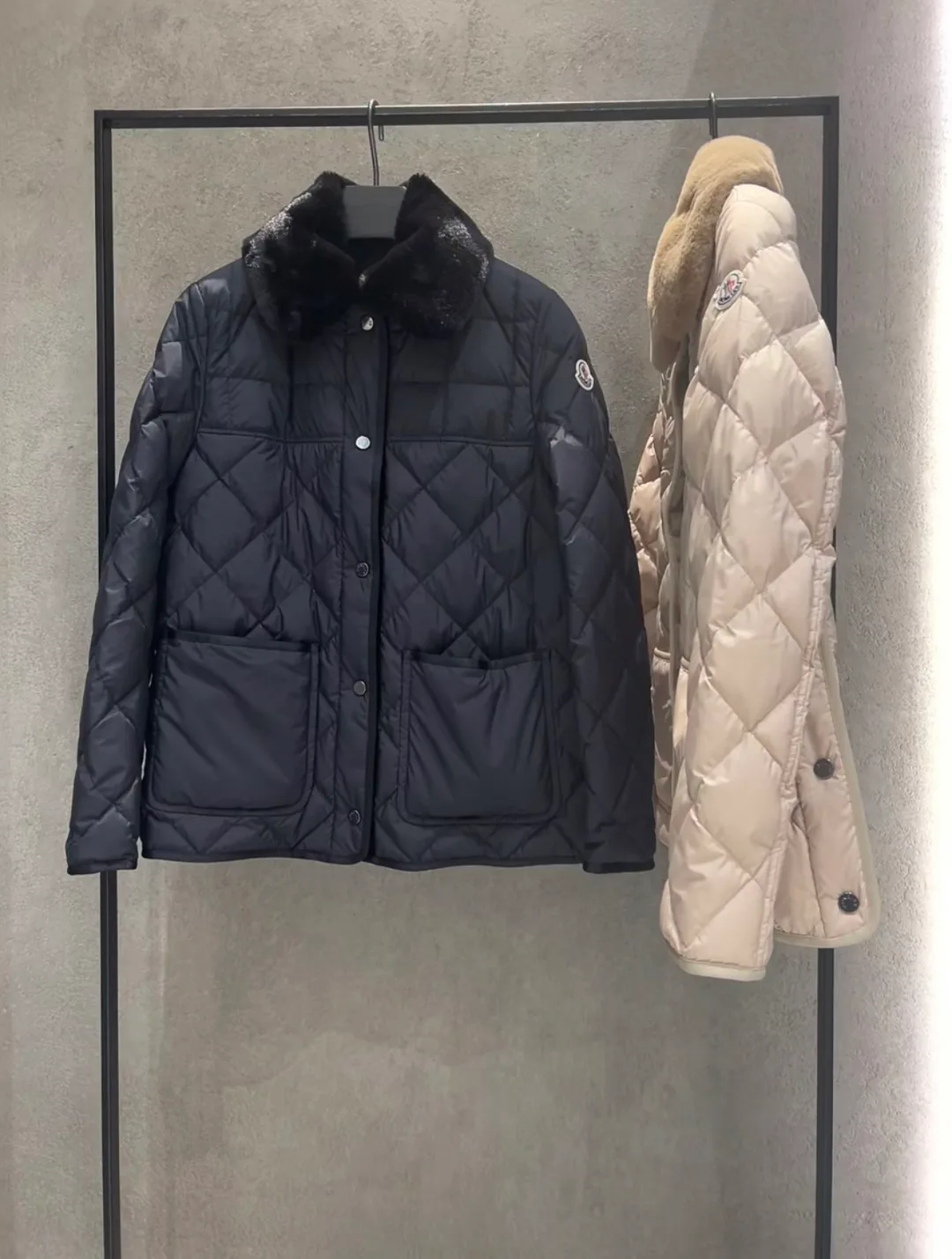 Women's Jackets And Down Jackets MONCLER 17880217