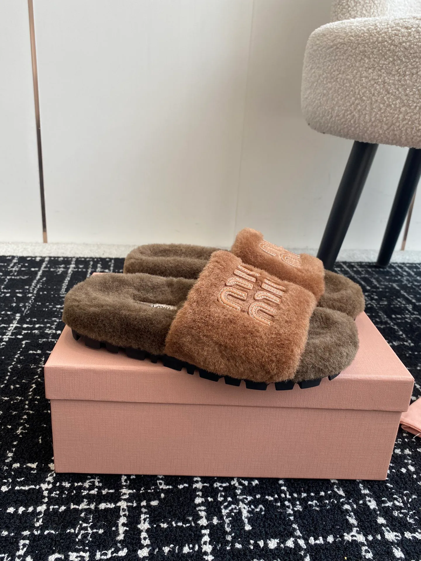 Women's Slippers MIU MIU 18241535