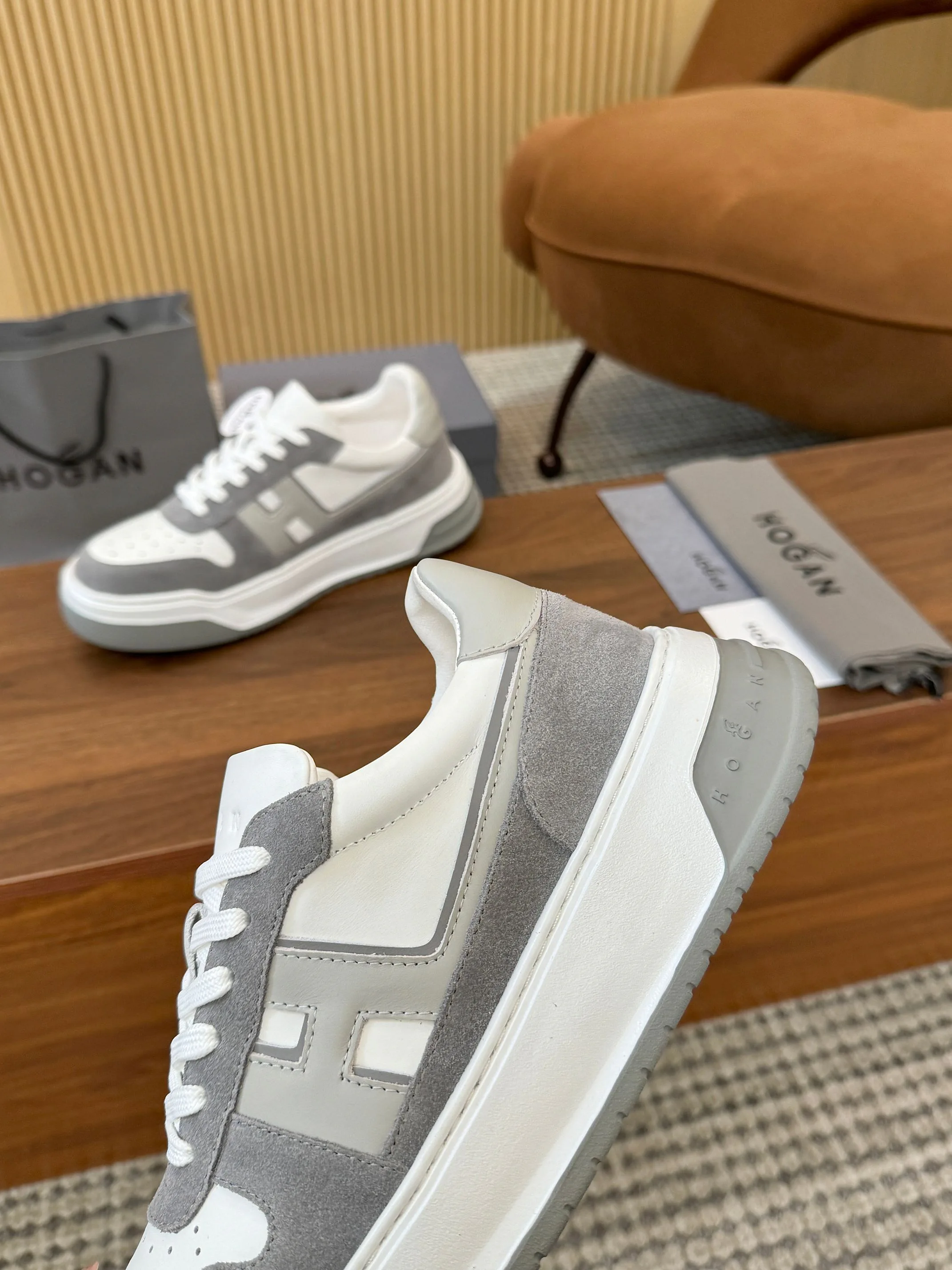Women's Sneakers HOGAN 17827629