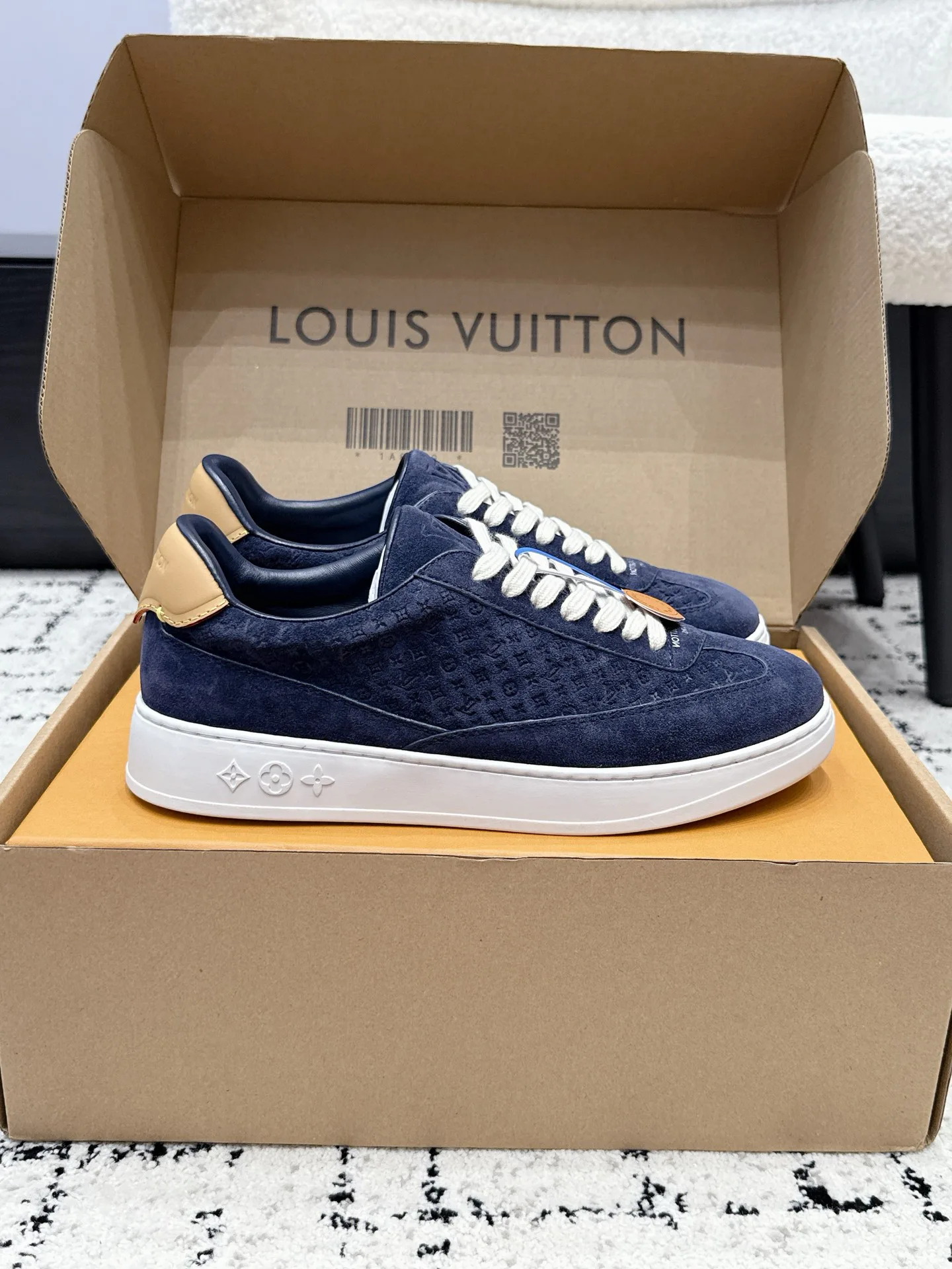 Men's Sneakers LOUIS VUITTON 17522823