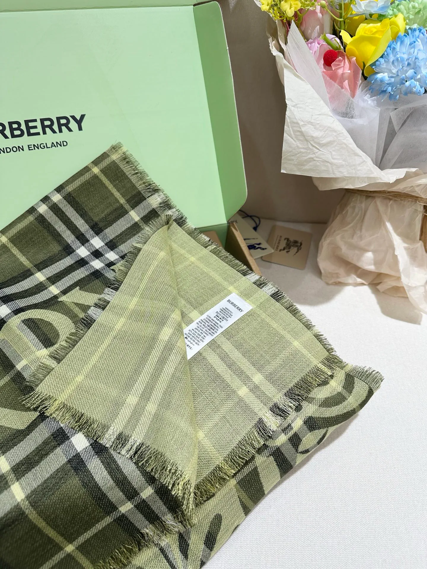 Scarves BURBERRY 17991551