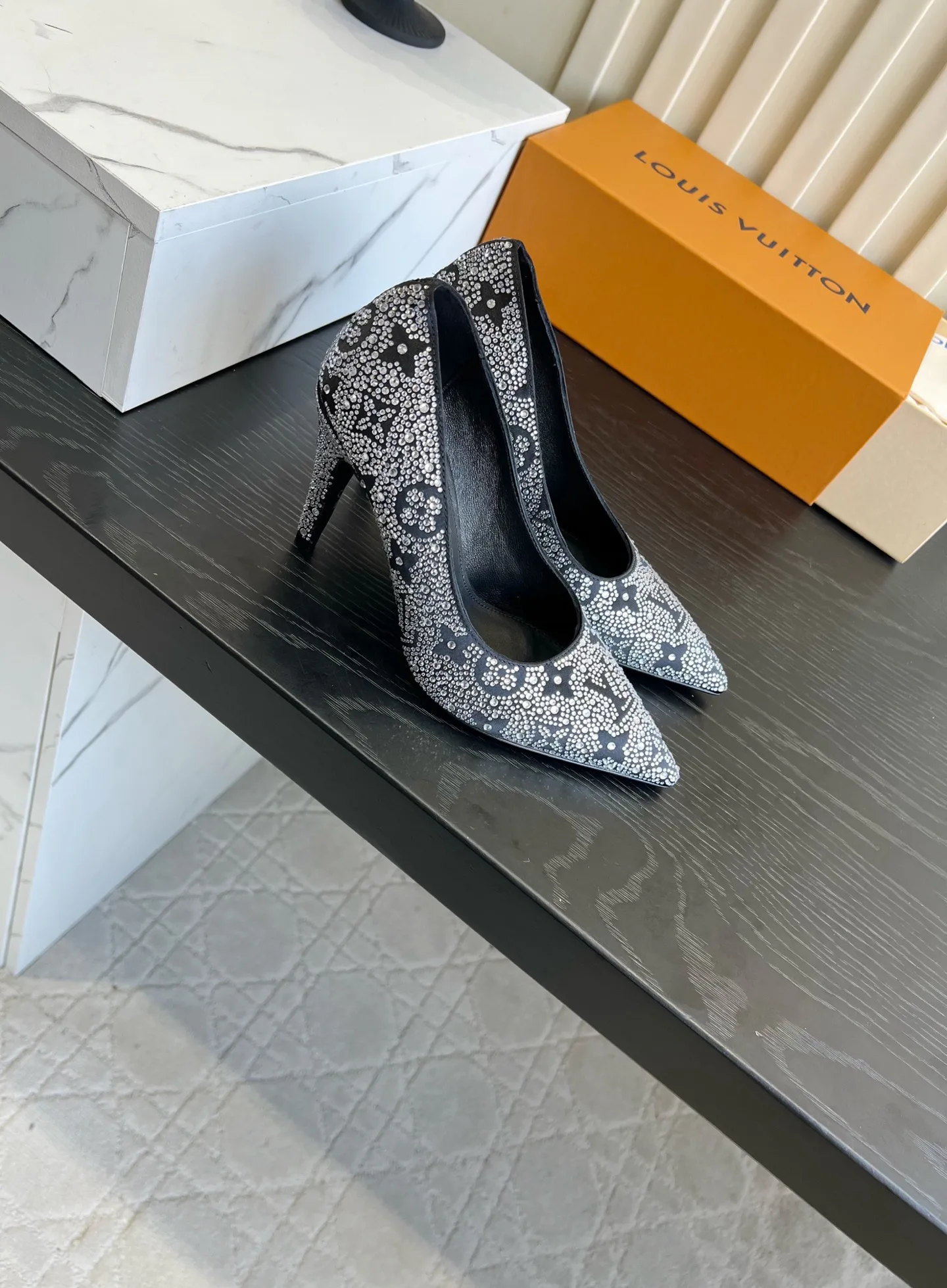 Women's Heels LOUIS VUITTON 18152244