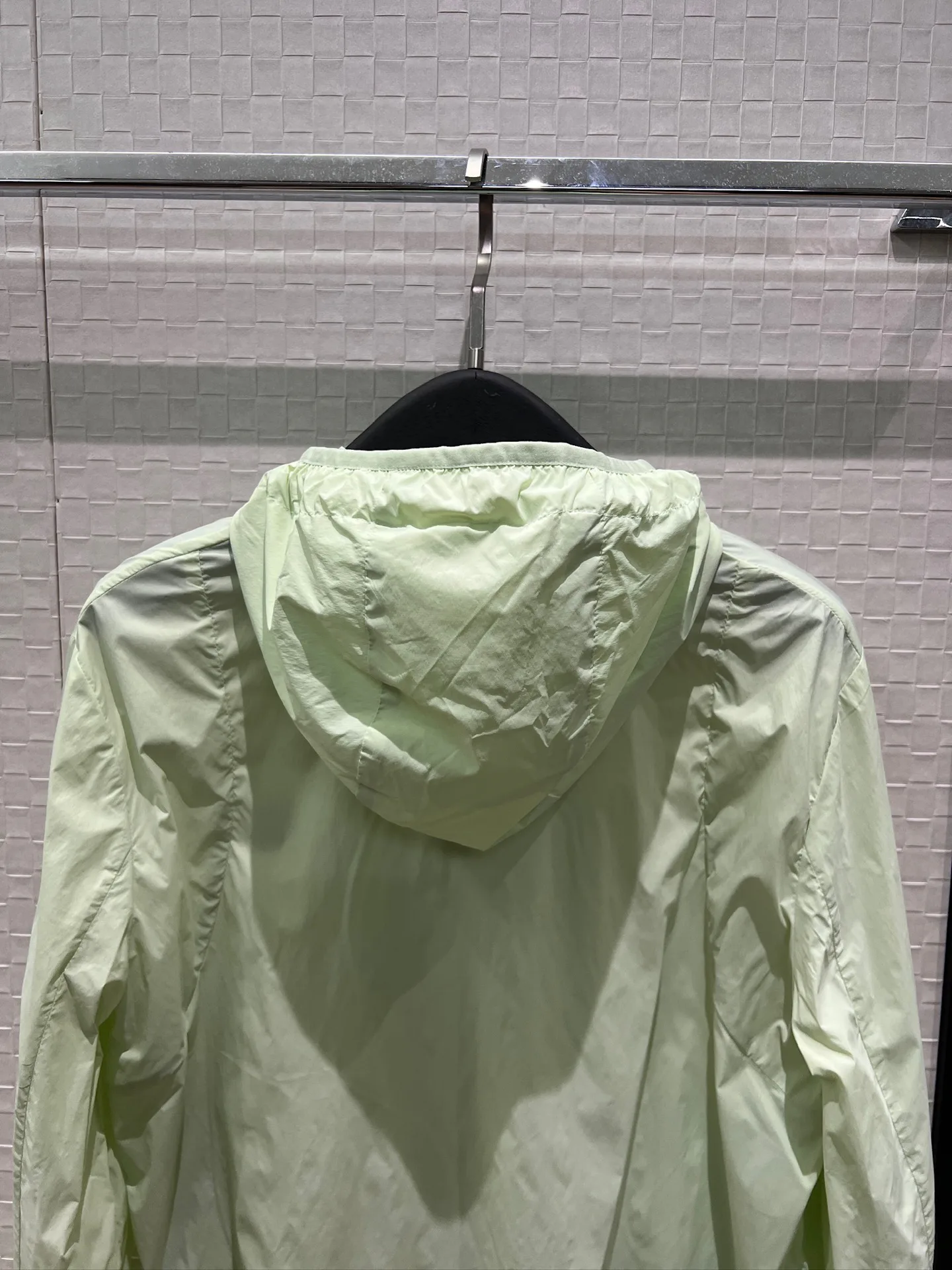 Women's Jackets And Down Jackets MONCLER 17278304