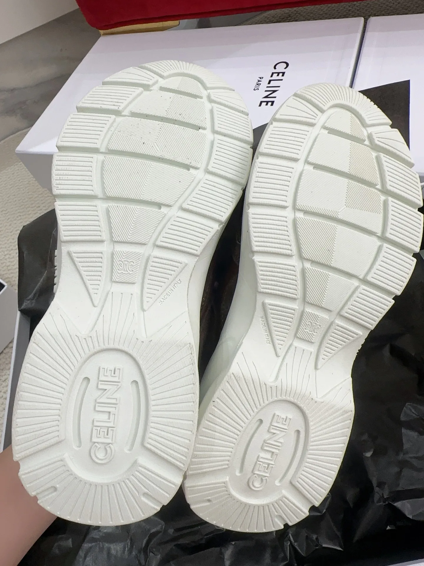 Women's Sneakers CELINE 18041136