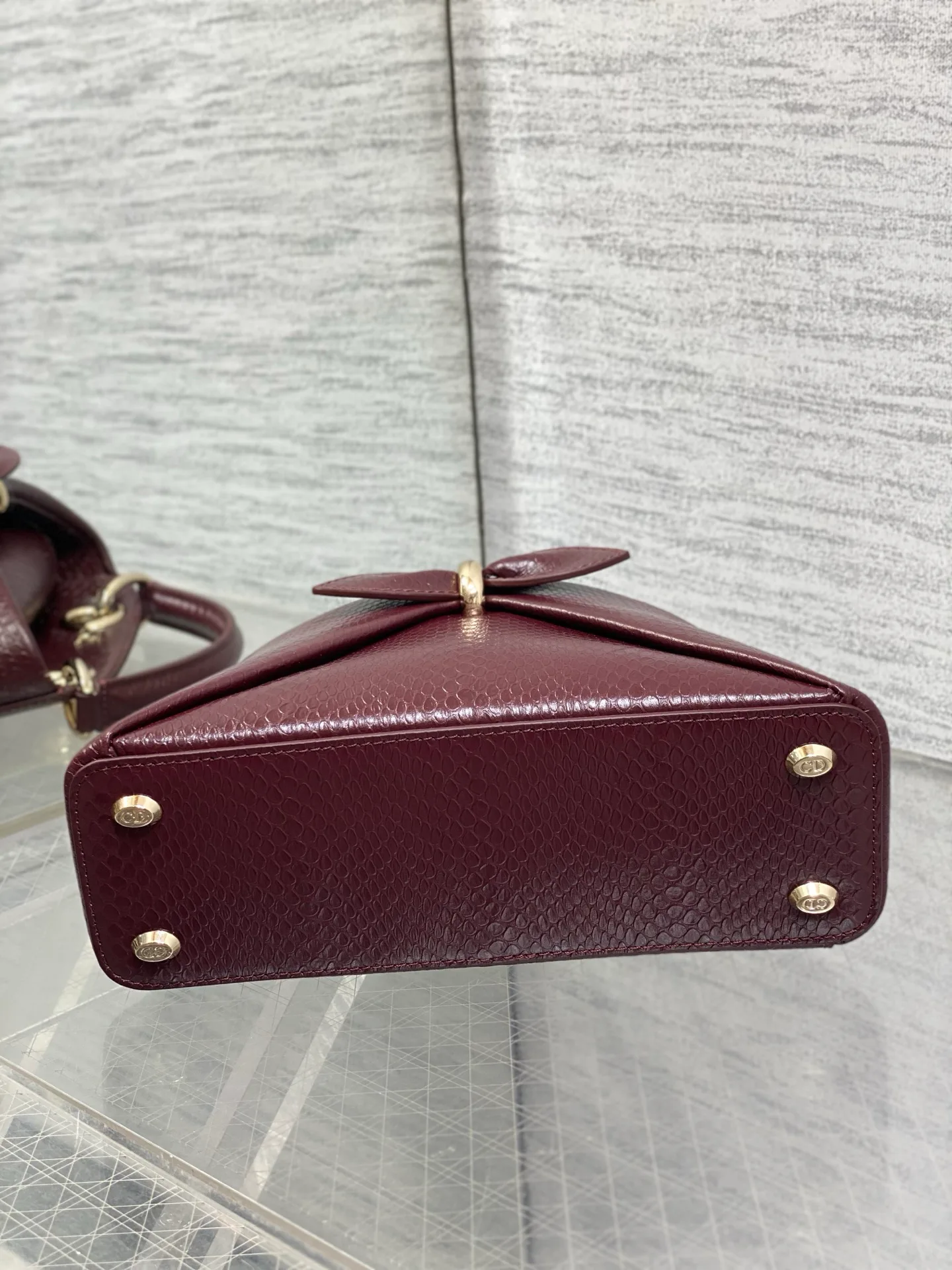 Классические Сумки Женские Christian Dior 18646307