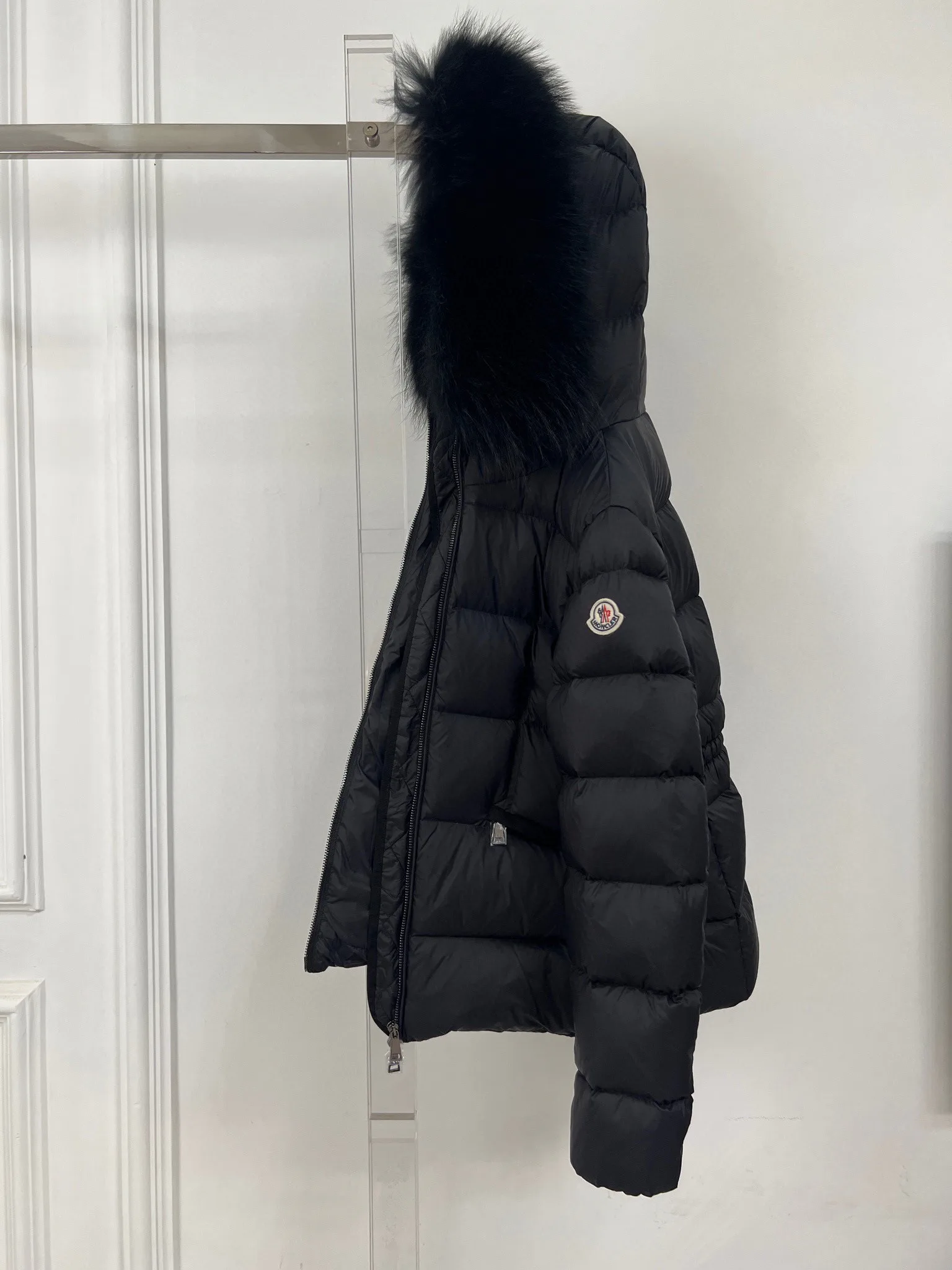 Women's Jackets And Down Jackets MONCLER 18416116