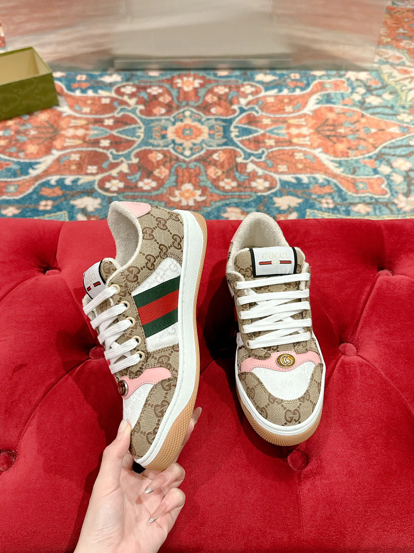 Women's Sneakers GUCCI 17956664