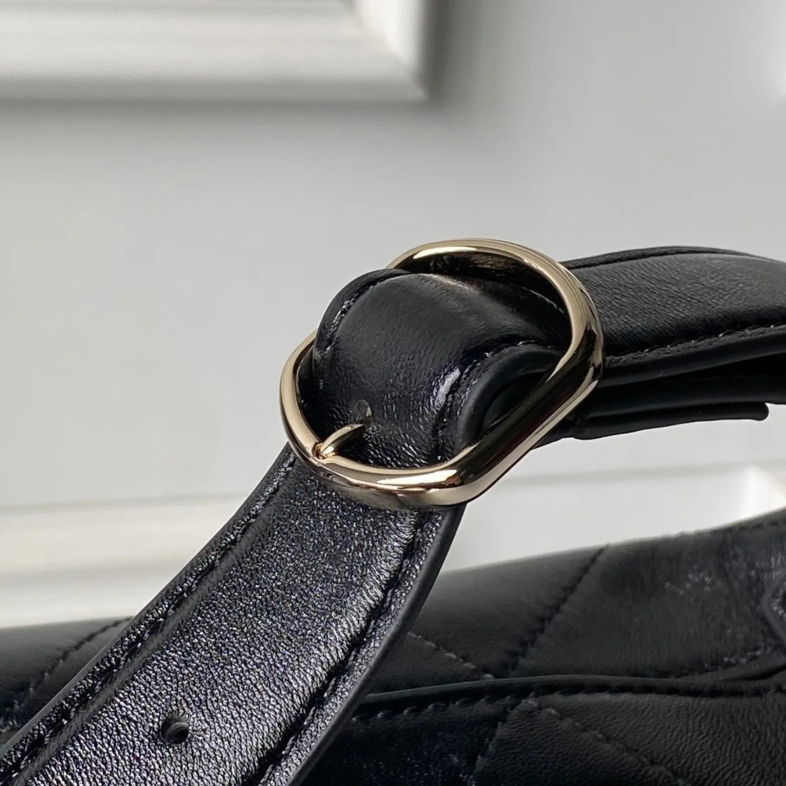 Women's Classic Handbags CHANEL 18207785