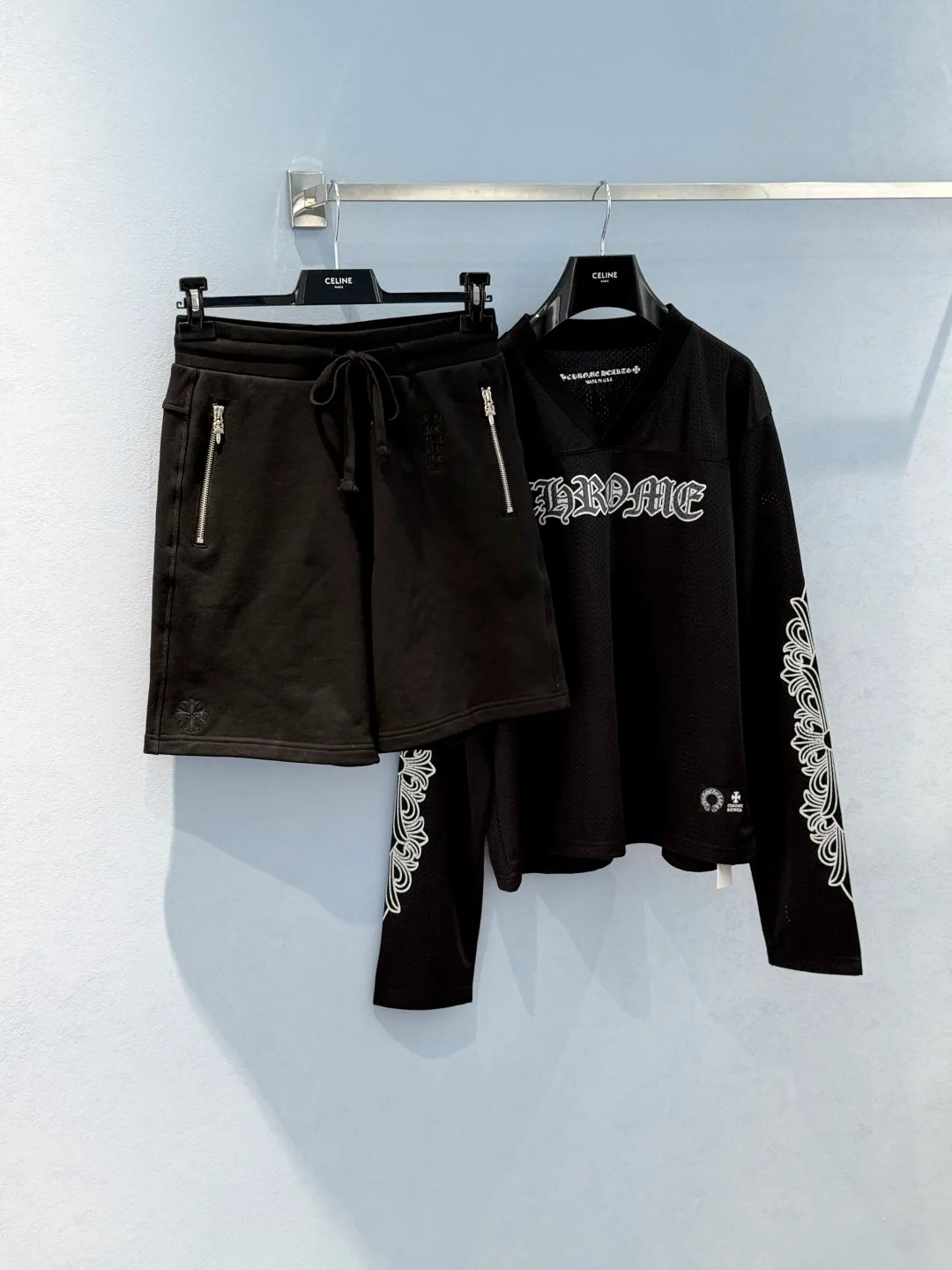 Women's Shorts CHROME HEARTS 17602308