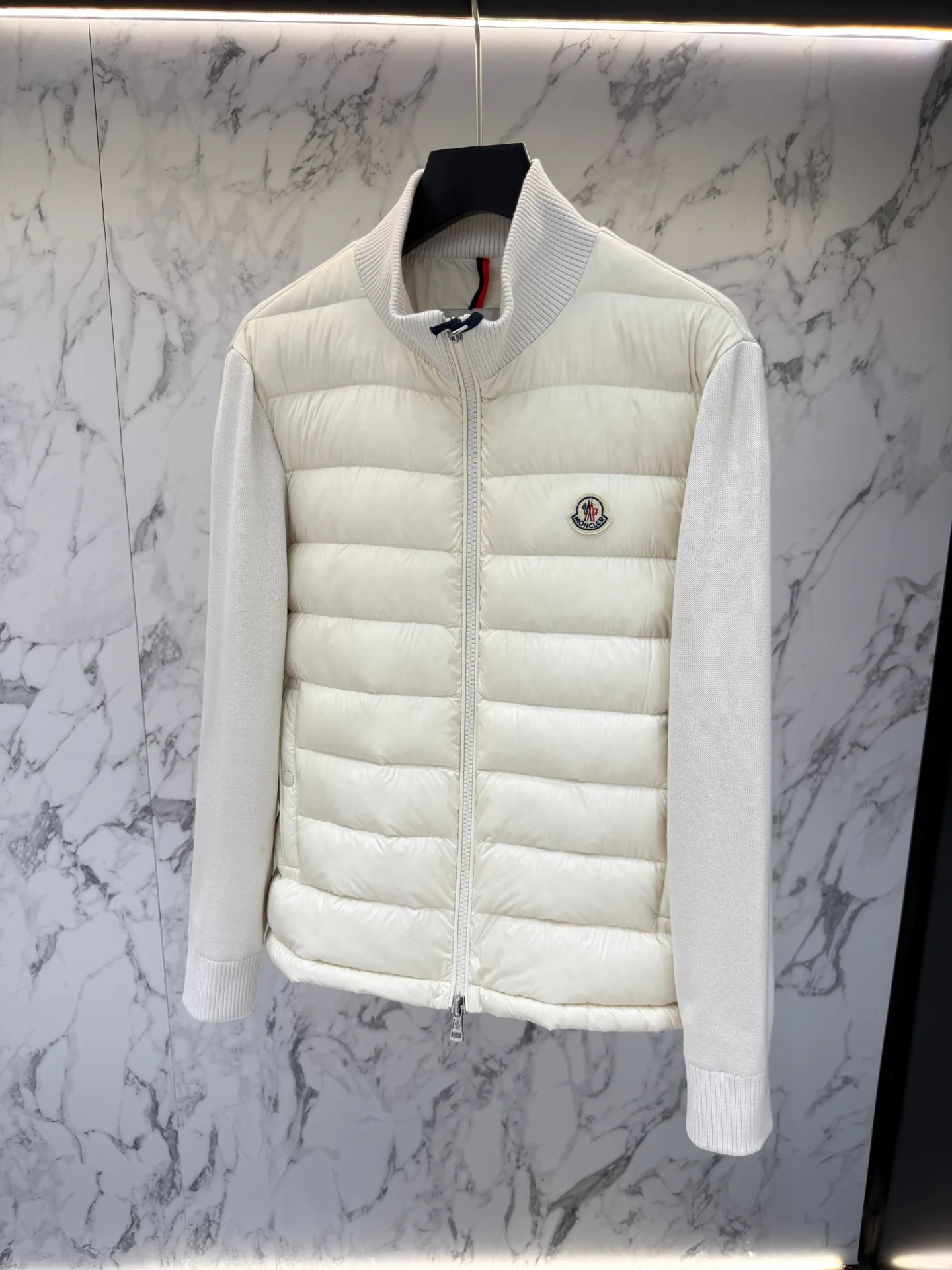 Men's Jackets And Down Jackets MONCLER 18480843