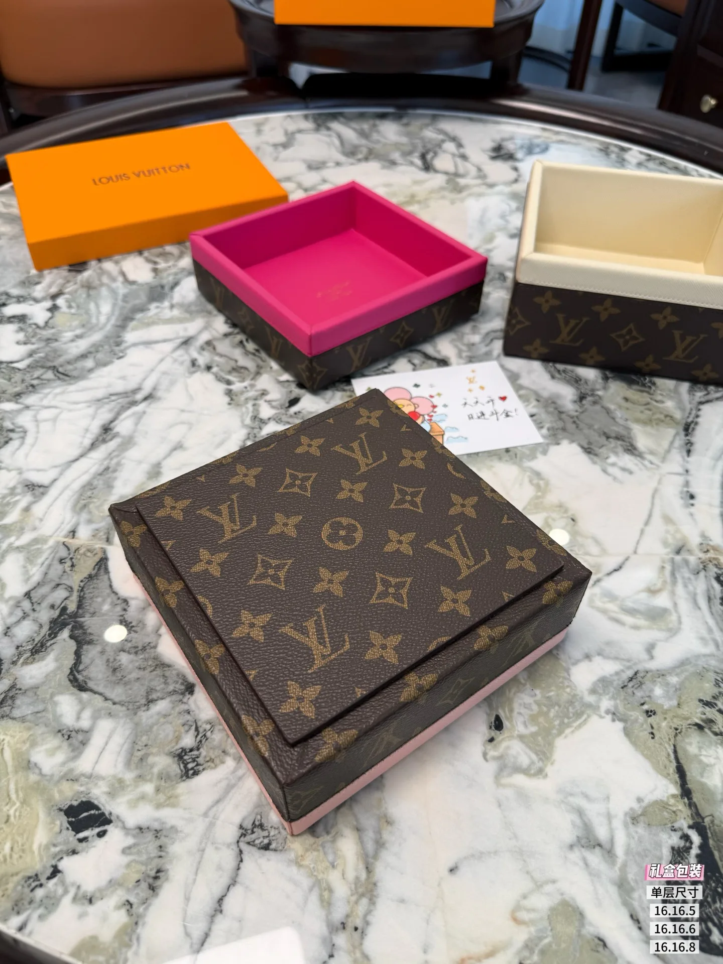 Textiles LOUIS VUITTON 17675255