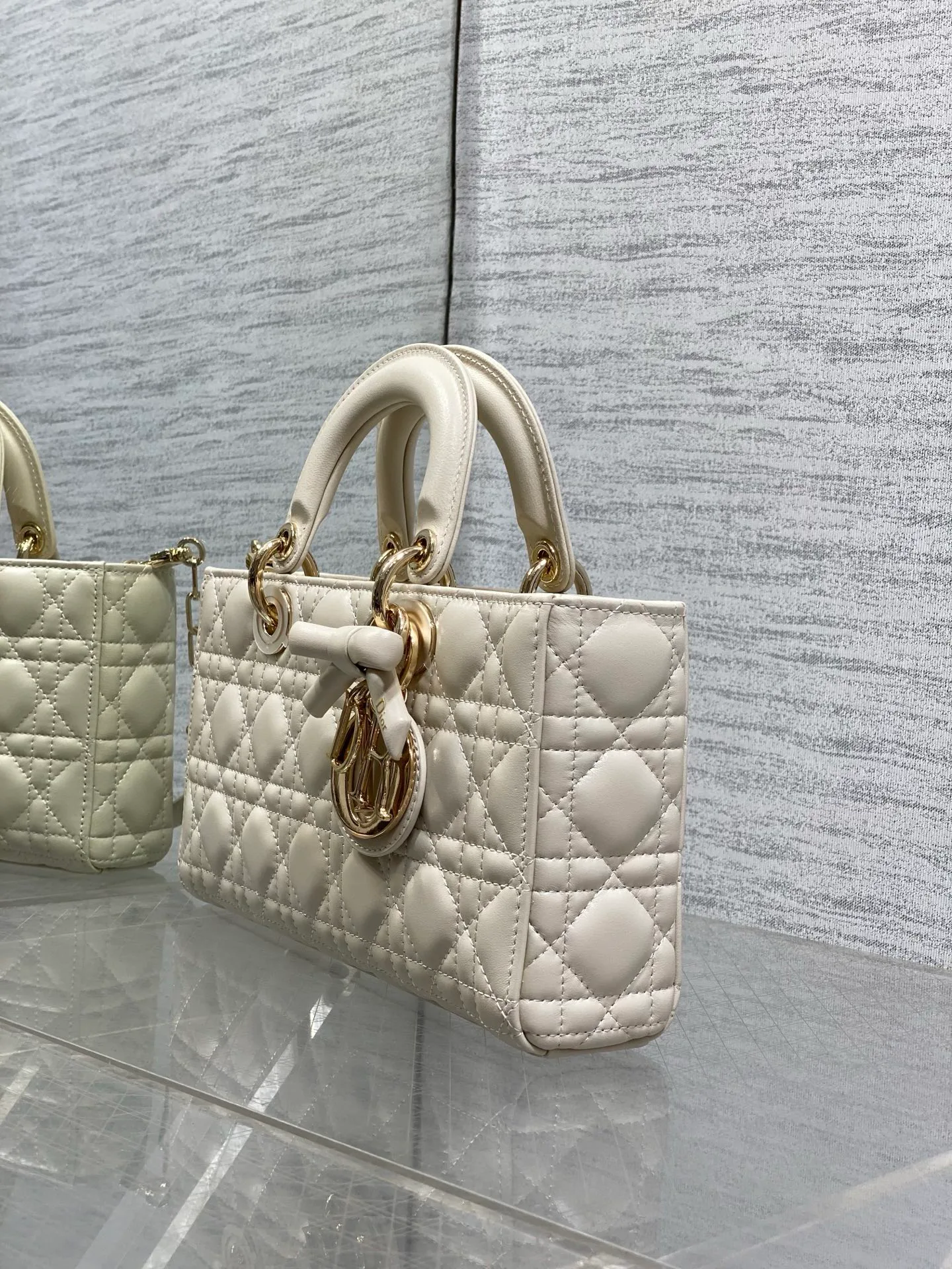 Women's Classic Handbags CHRISTIAN DIOR 18070567