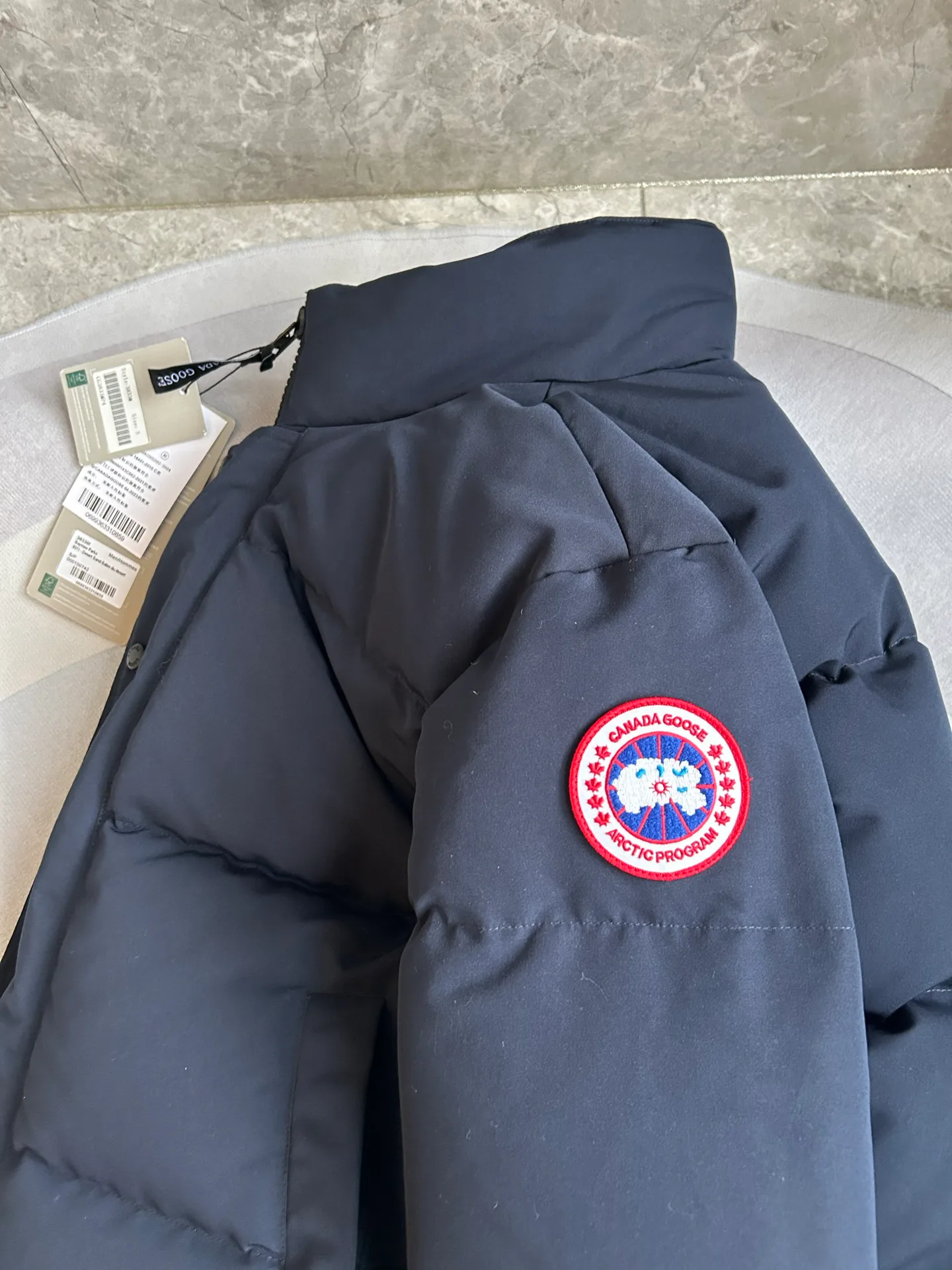 Men's Jackets And Down Jackets CANADA GOOSE 18129807