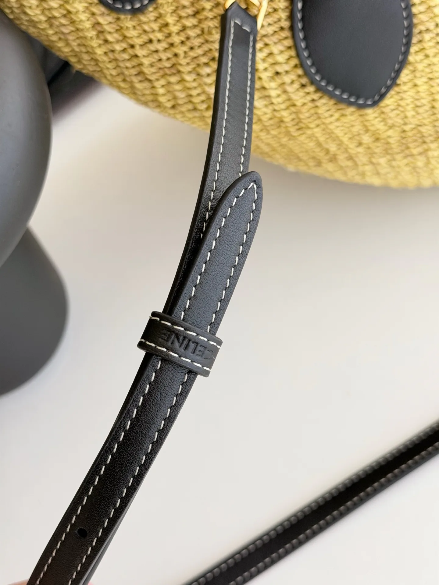 Women's Classic Handbags CELINE 18223217
